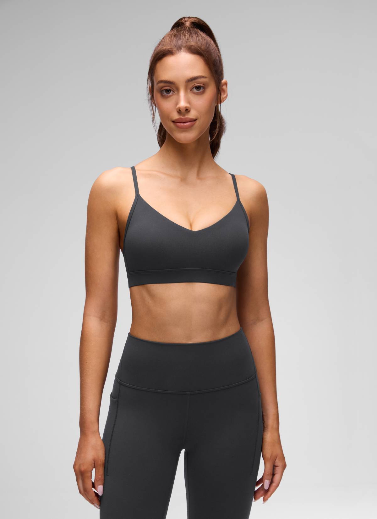 CRZ YOGA Butterluxe Bra Olahraga Yoga Berbusa dengan Leher V untuk Wanita, Warna Abu-abu Misterius