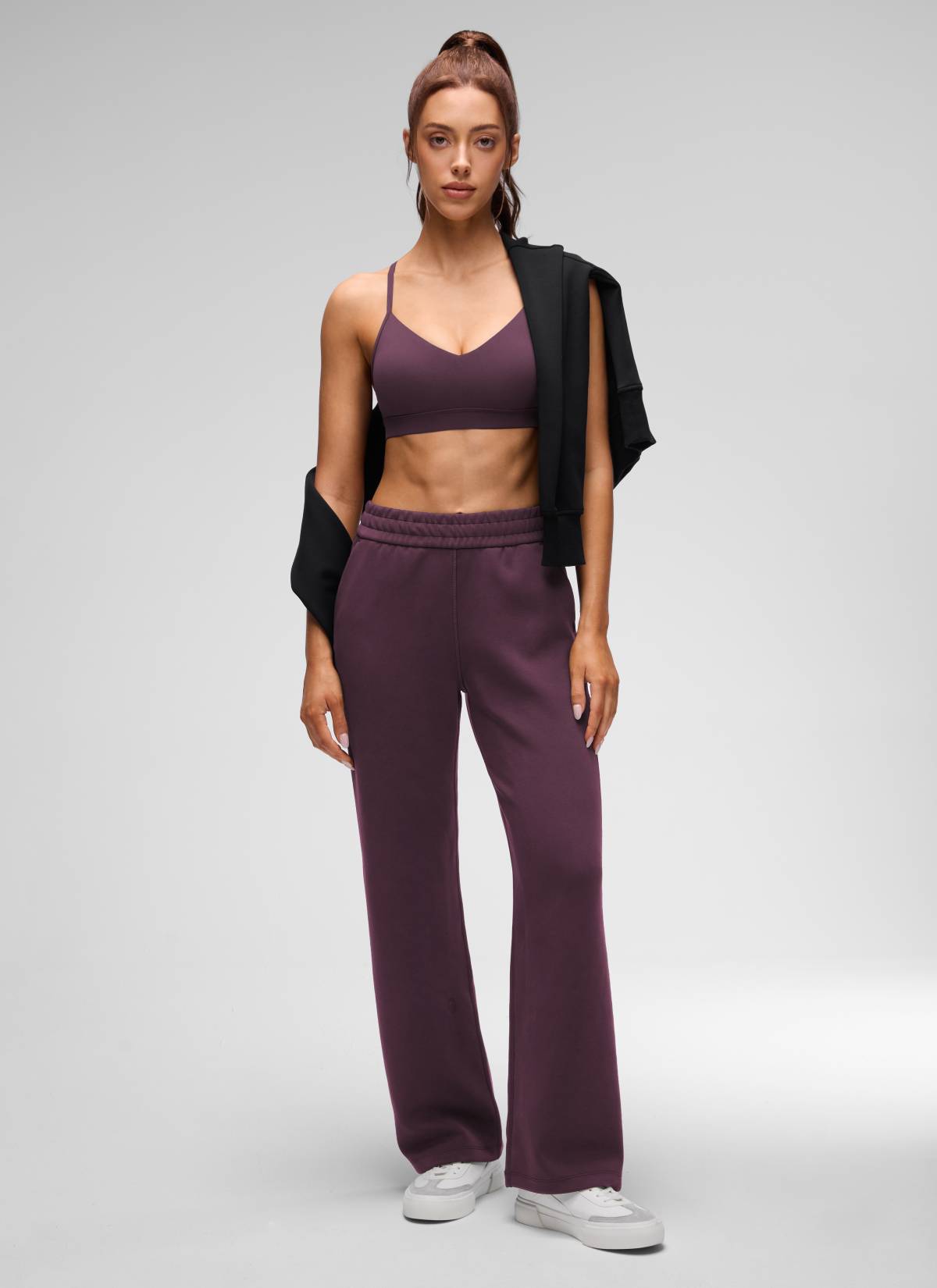 CRZ YOGA Butterluxe Bra Olahraga Yoga Berbusa untuk Wanita dengan Leher V, Warna Ungu Anggur dan Ungu Thistle