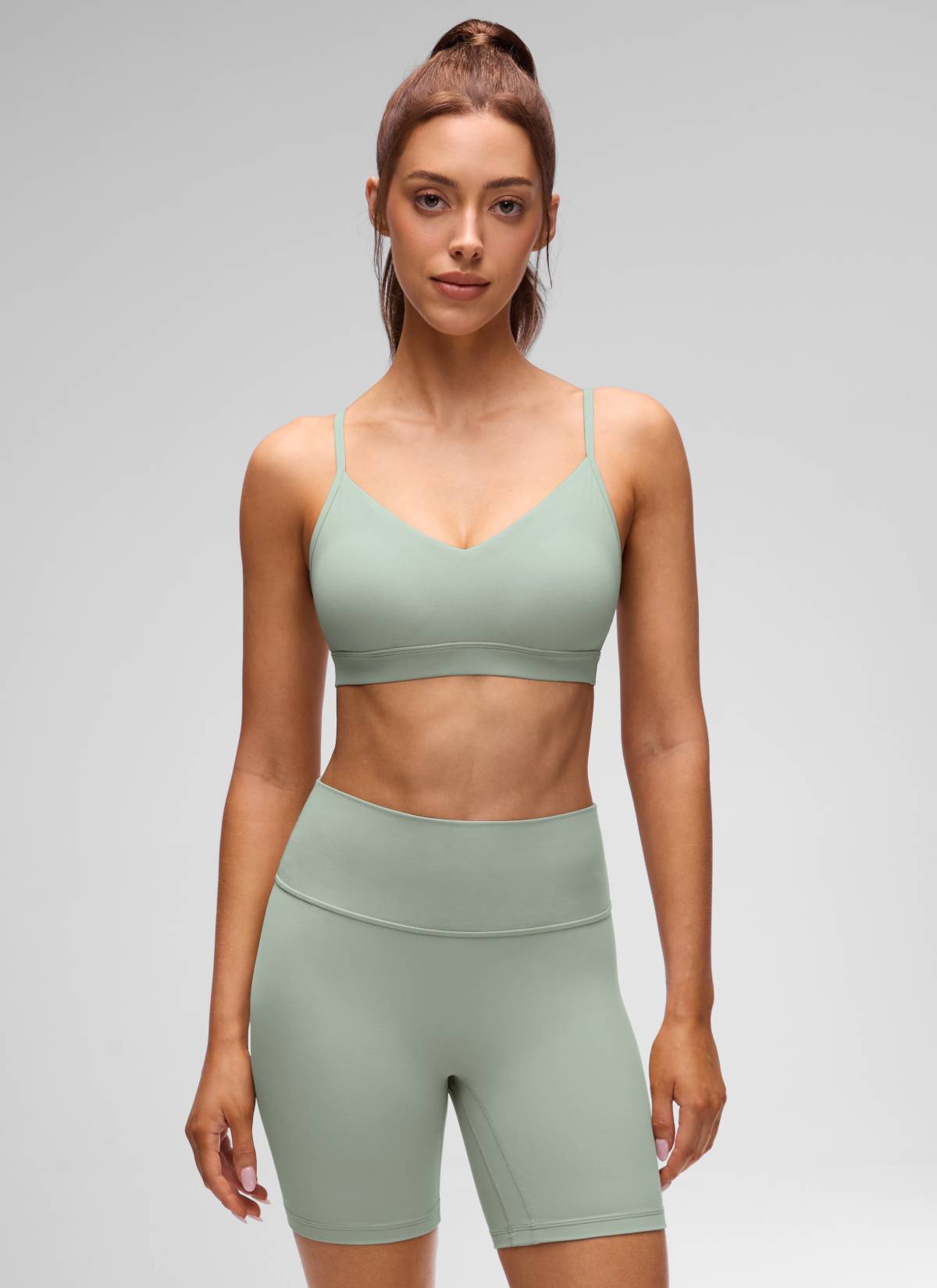 CRZ YOGA Butterluxe Bra Olahraga Yoga Berbusa untuk Wanita dengan Leher V, Model Camisole, Warna Hijau Palm Court