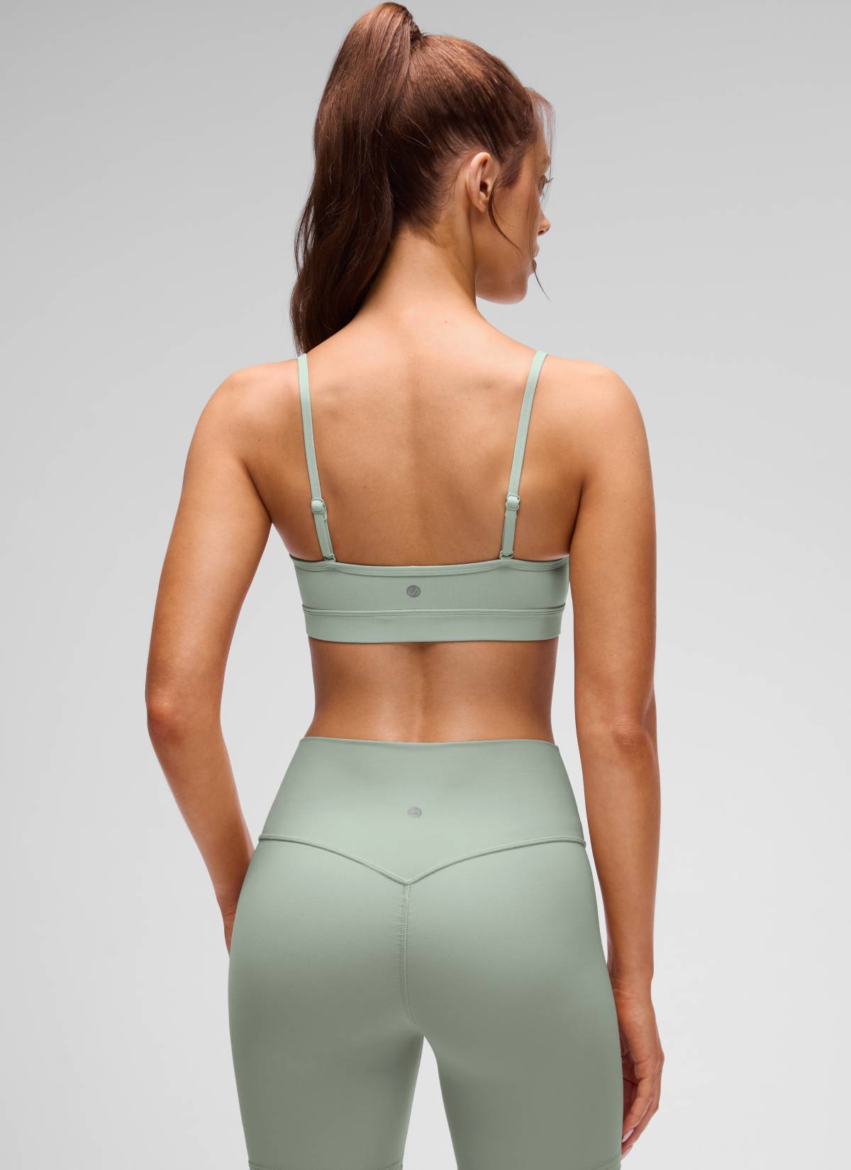 CRZ YOGA Butterluxe Bra Olahraga Yoga Berbusa untuk Wanita dengan Leher V, Model Camisole, Warna Hijau Palm Court