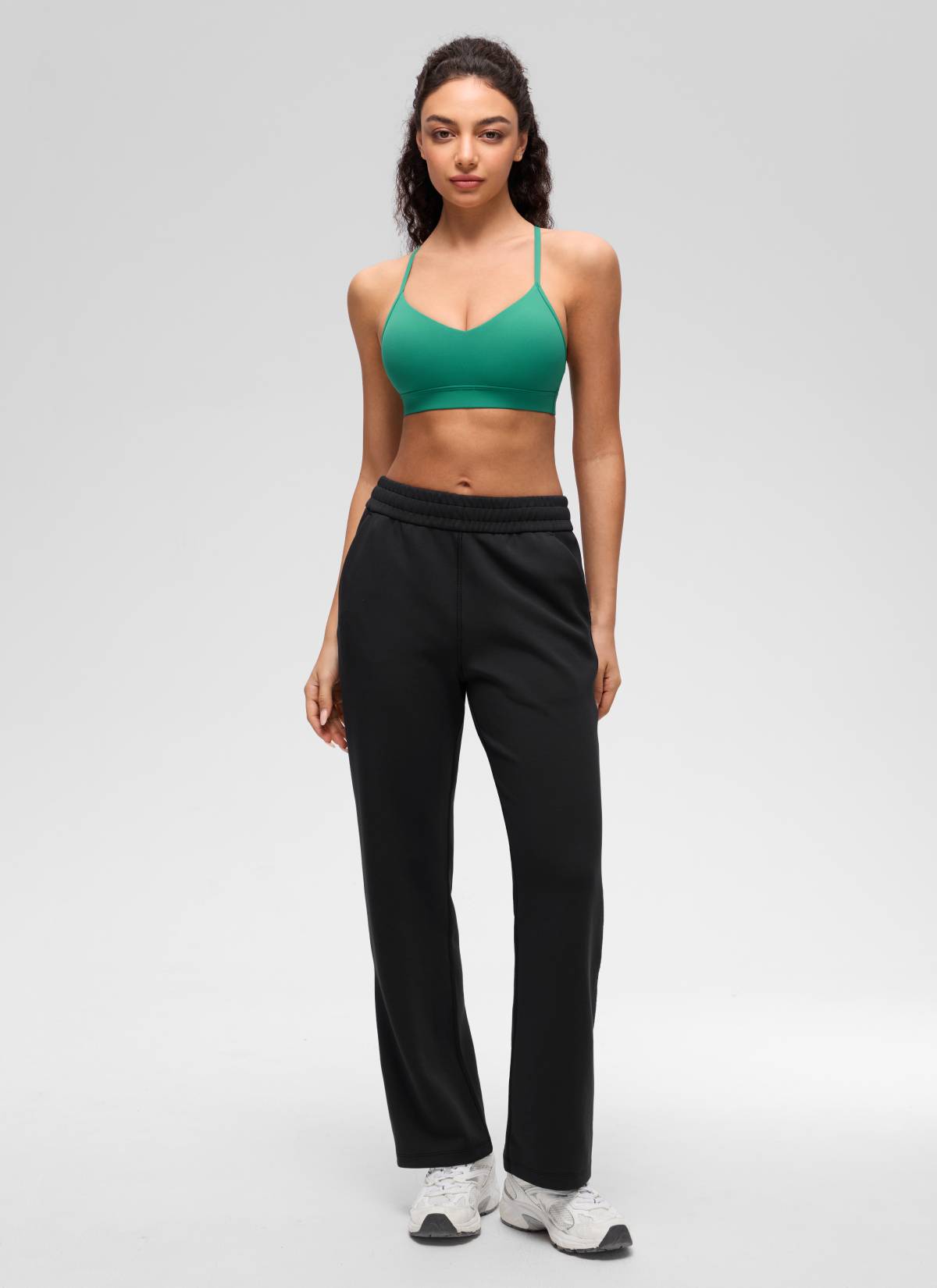 CRZ YOGA Butterluxe Bra Olahraga Yoga Berbusa dengan Leher V untuk Wanita, Model Camisole, Warna Cascadia Green