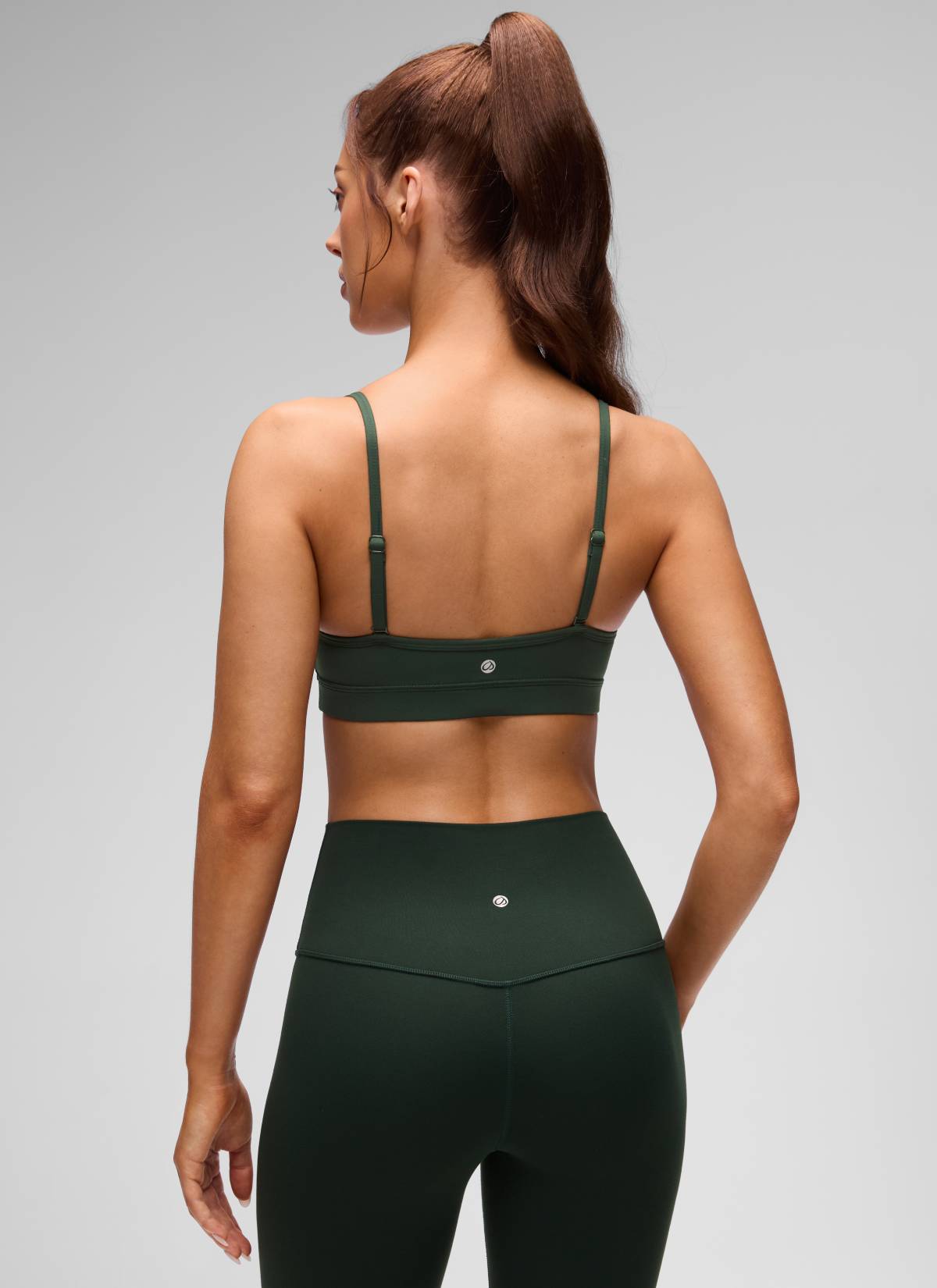 CRZ YOGA Butterluxe Bra Olahraga Yoga Berbusa dengan Leher V untuk Wanita, Model Camisole, Warna Legend Green