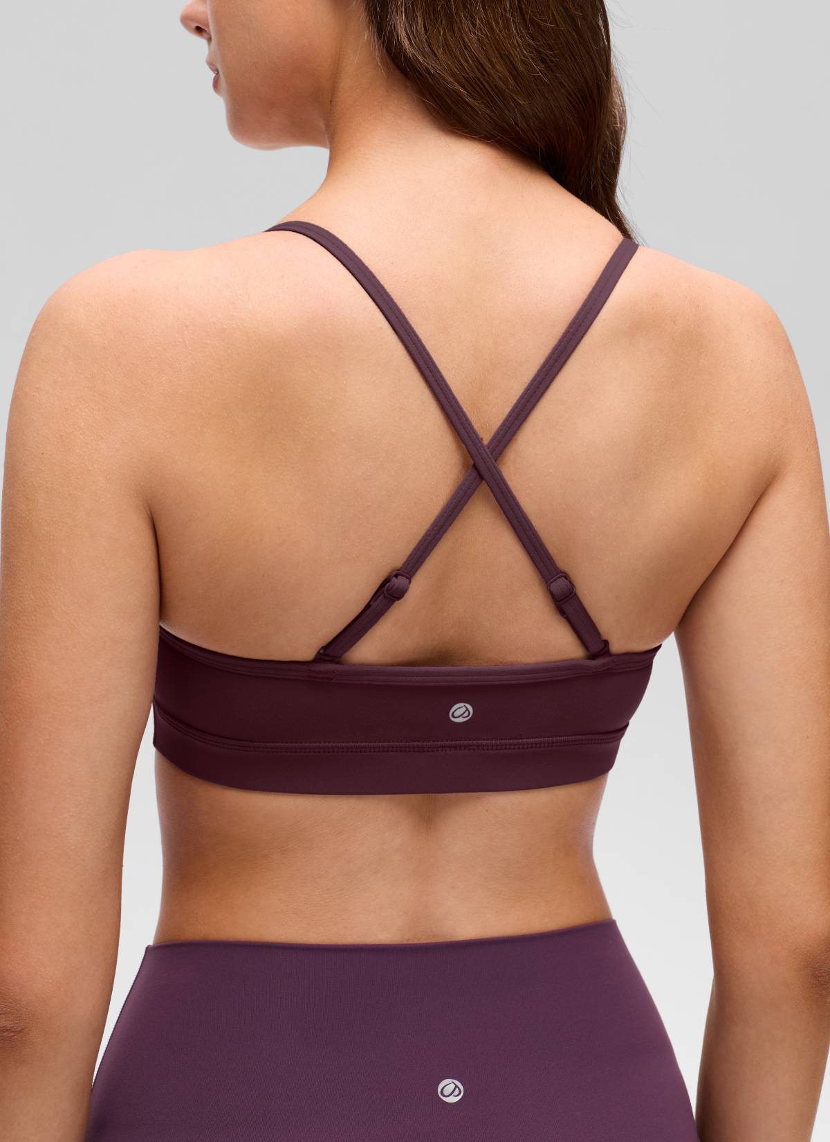 CRZ YOGA Butterluxe Bra Olahraga Yoga Berbusa dengan Leher V untuk Wanita, Warna Ripe Plum