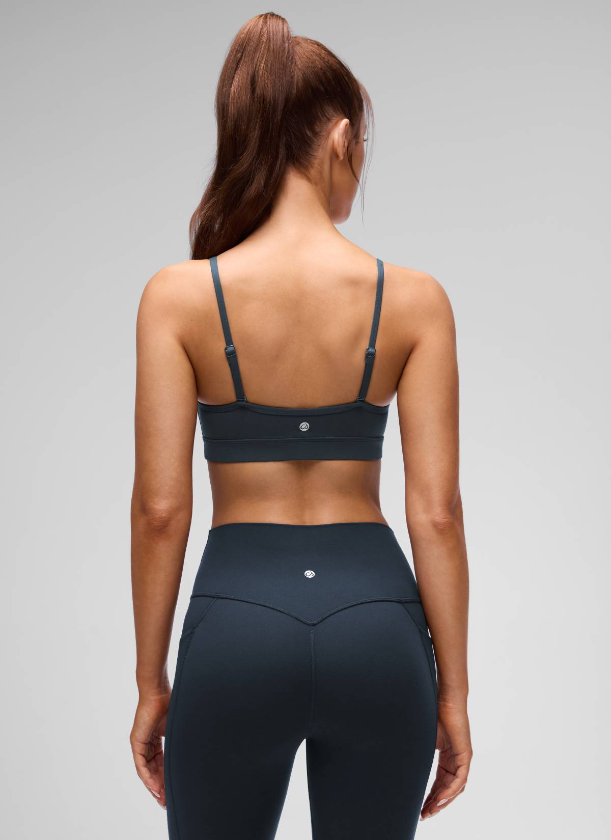 CRZ YOGA Butterluxe Bra Olahraga Yoga Berbusa dengan Leher V untuk Wanita, Warna True Navy