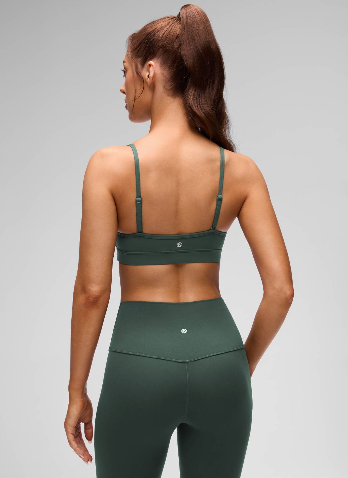 CRZ YOGA Butterluxe Bra Olahraga Yoga Berbusa untuk Wanita dengan Leher V, Warna Hijau Hutan Gelap