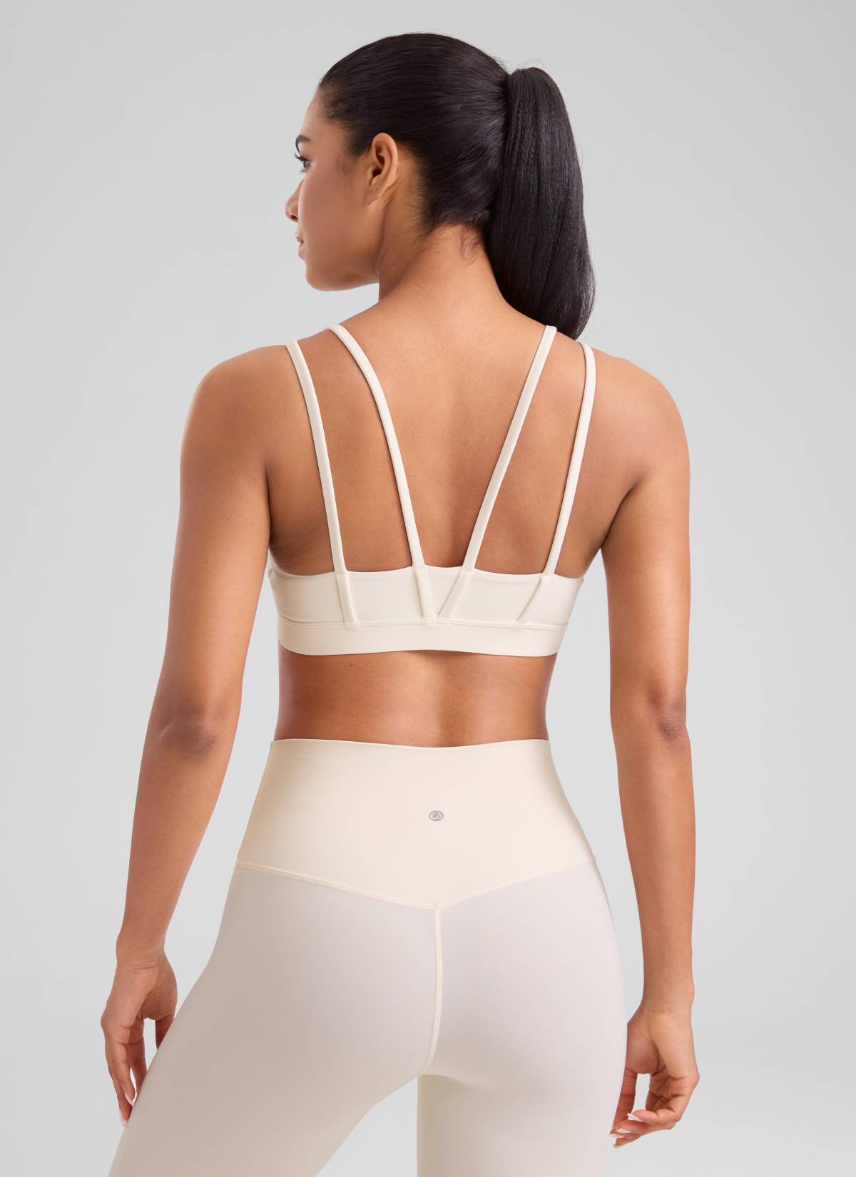 CRZ YOGA Bra Yoga Wanita dengan Cup Berbentuk Khusus, Model " Butterluxe ", Tali-tali, Leher V, Warna Putih dan Aprikot