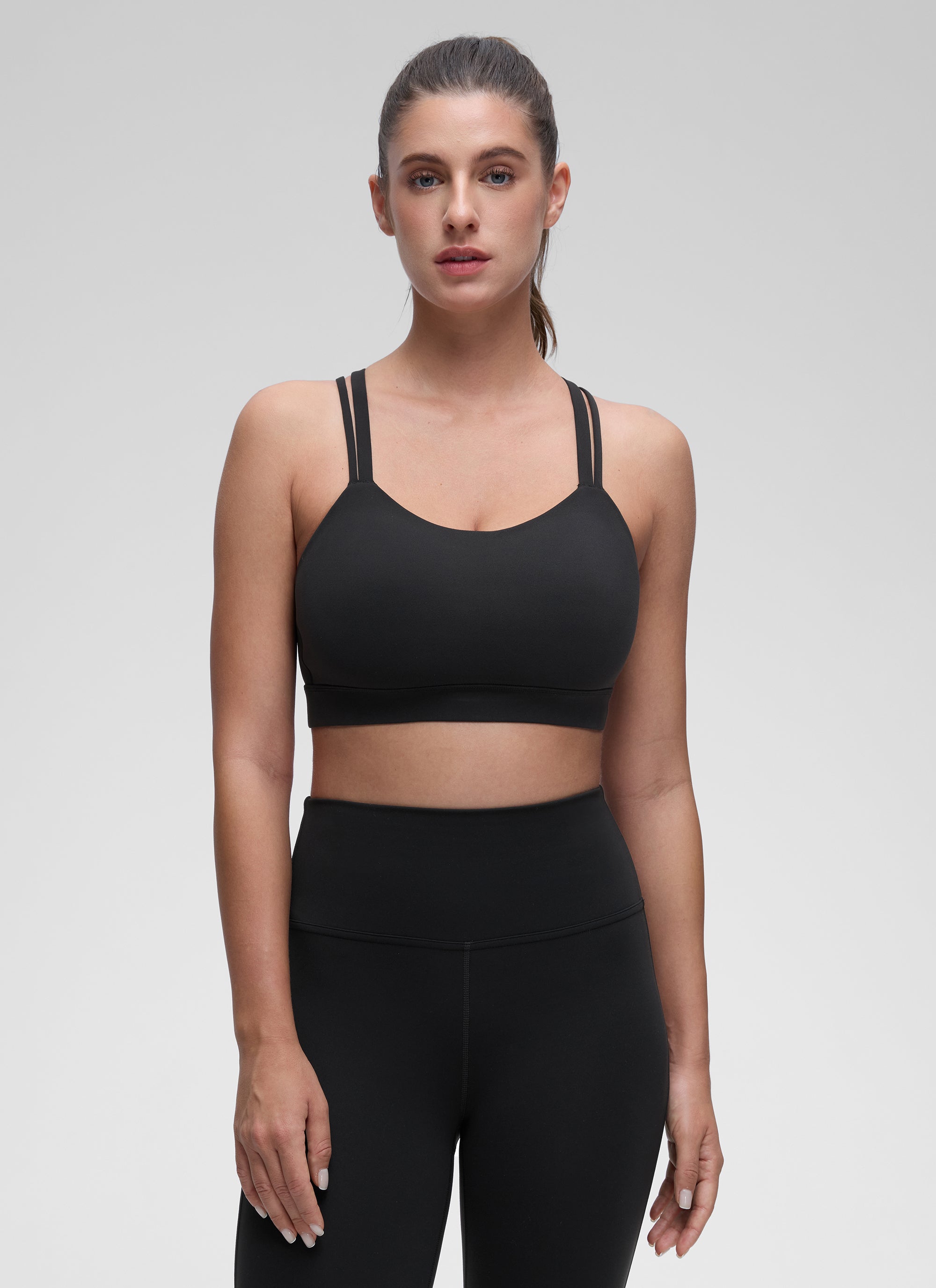 CRZ YOGA Bra Olahraga Wanita dengan Dukungan Ringan, Tali Ganda, dan Desain Berbentuk, Warna Hitam