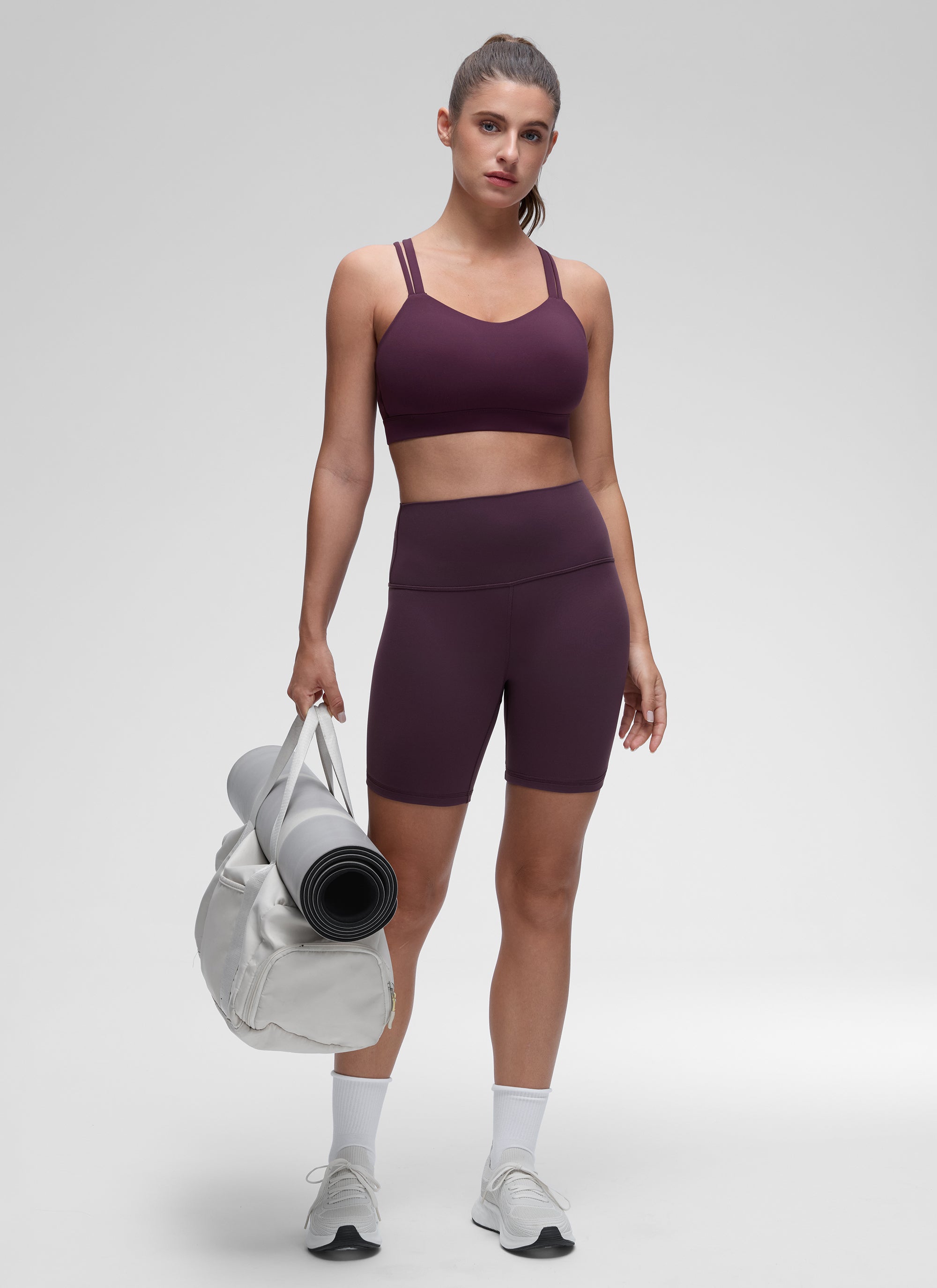 CRZ YOGA Bra Olahraga Wanita dengan Dukungan Ringan, Tali Ganda, dan Bentuk yang Sesuai, Warna Ungu Tua