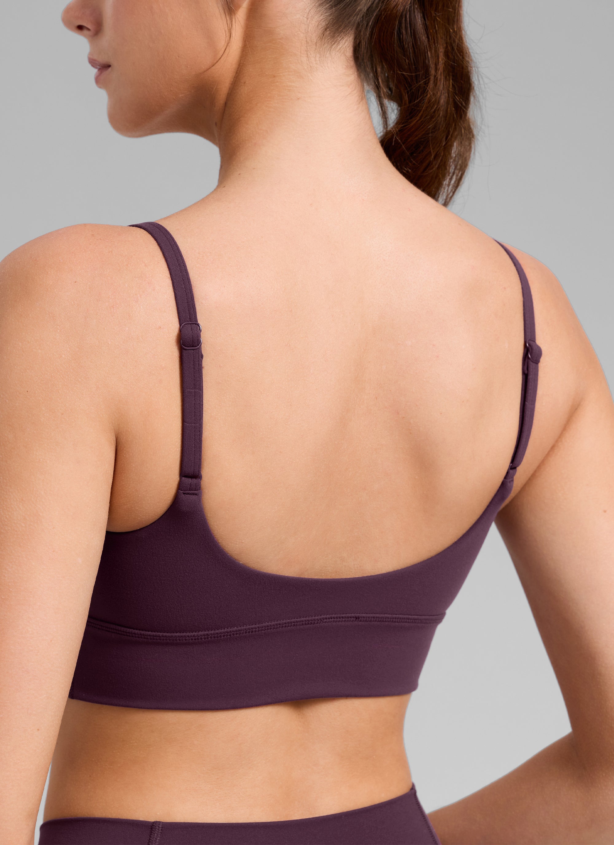 CRZ YOGA Bra Olahraga Wanita dengan Bra Terintegrasi Model Longline " Butterlift " Warna Ungu Tua
