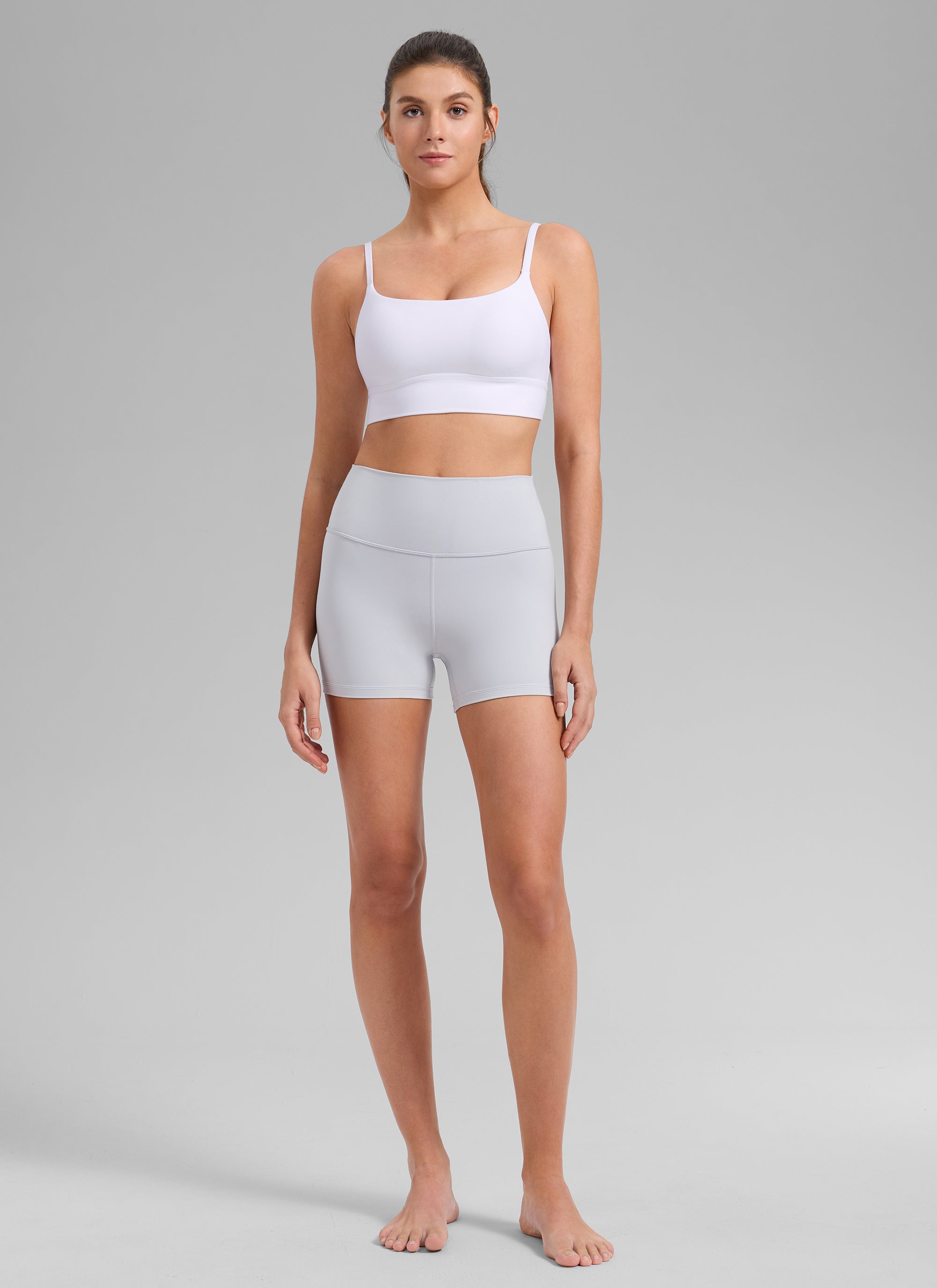 CRZ YOGA Bra Olahraga Wanita dengan Bra Terintegrasi Model Longline " Butterlift " Warna Putih