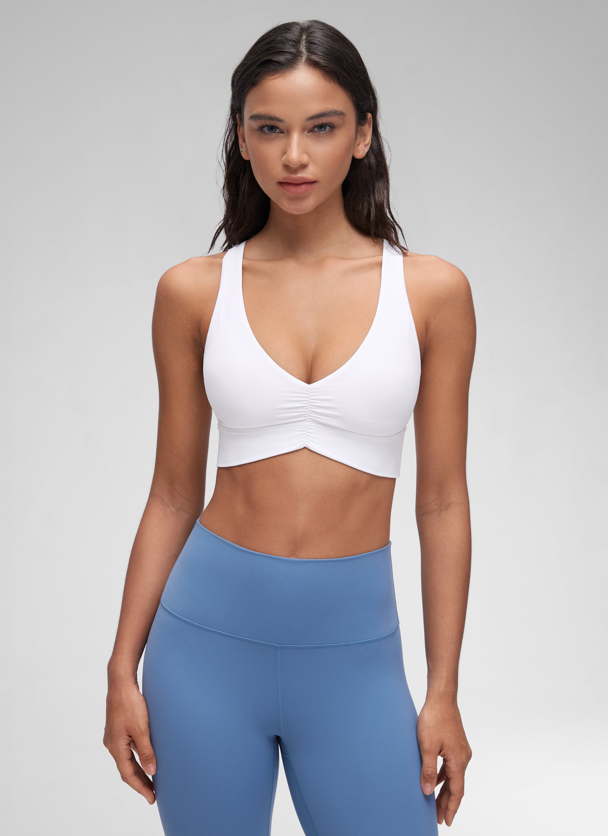 CRZ YOGA Bra Yoga Wanita dengan Dukungan Ringan, Model " Butterluxe ", Leher V Berkerut, Warna Putih