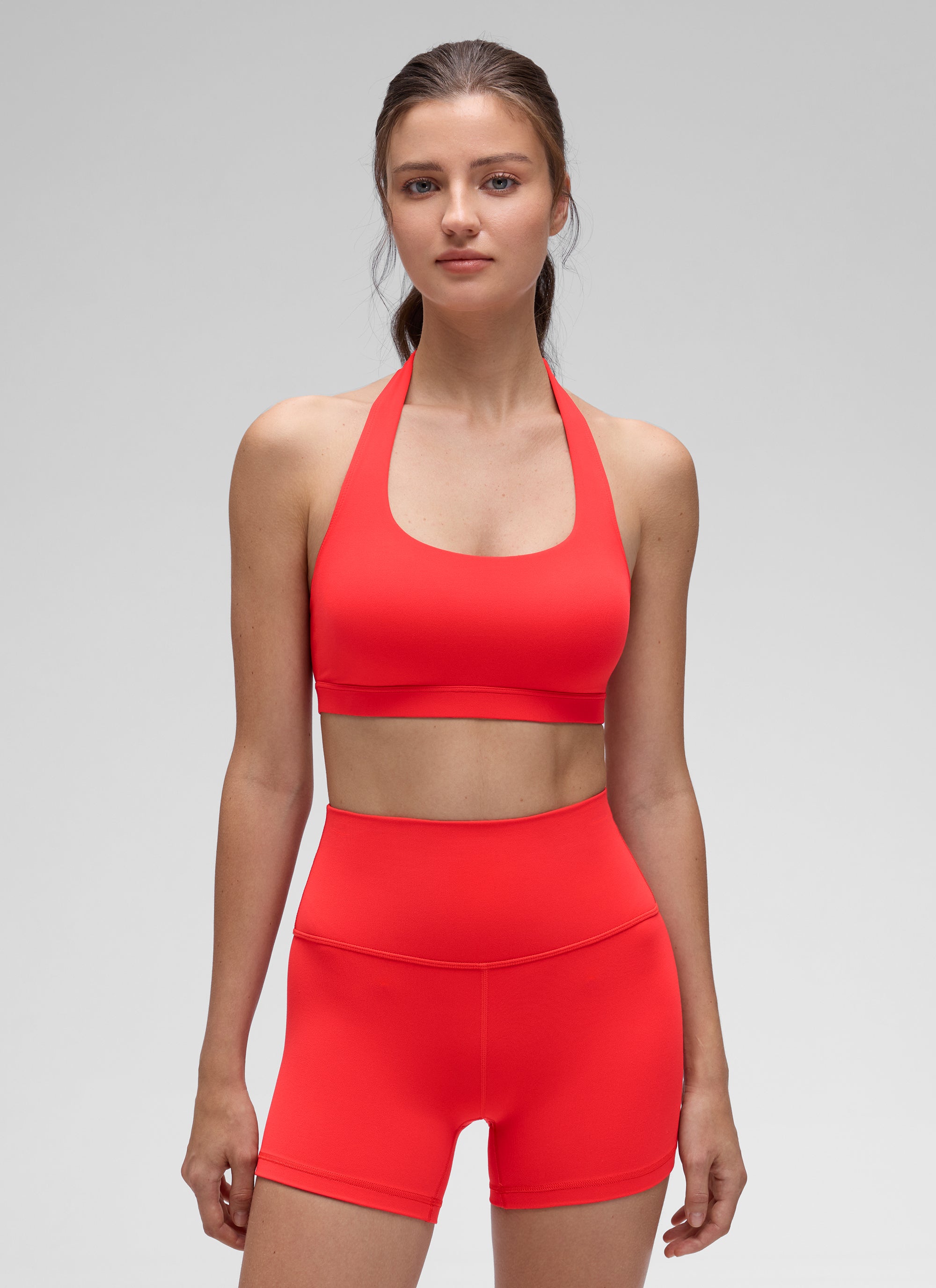 CRZ YOGA Bra Olahraga Yoga Wanita dengan Leher Bulat, Bantalan, dan Punggung Terbuka, Warna Merah Tua