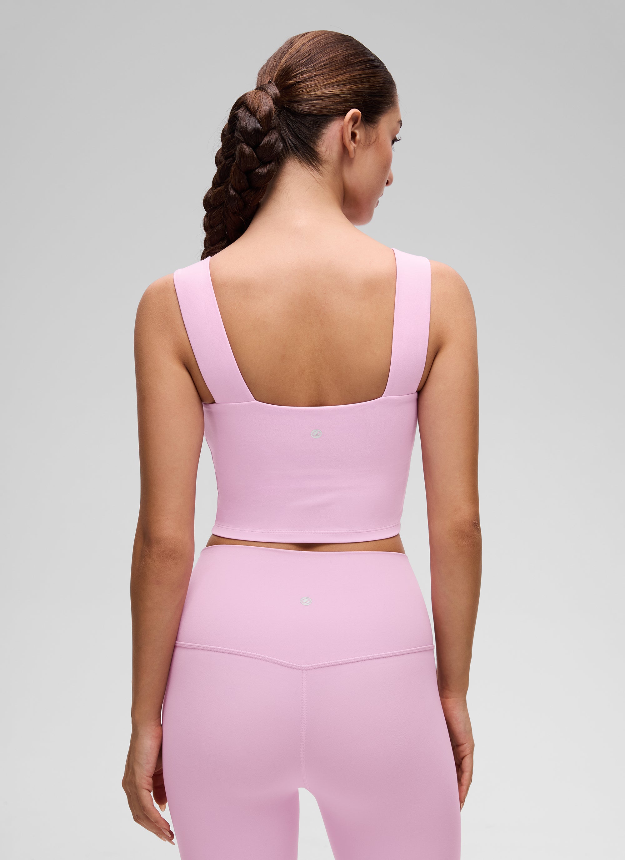 CRZ YOGA Atasan Tank Top Wanita dengan Leher Persegi, Model Crop, dan Bra Terintegrasi " Butterluxe " Warna Vita Pink