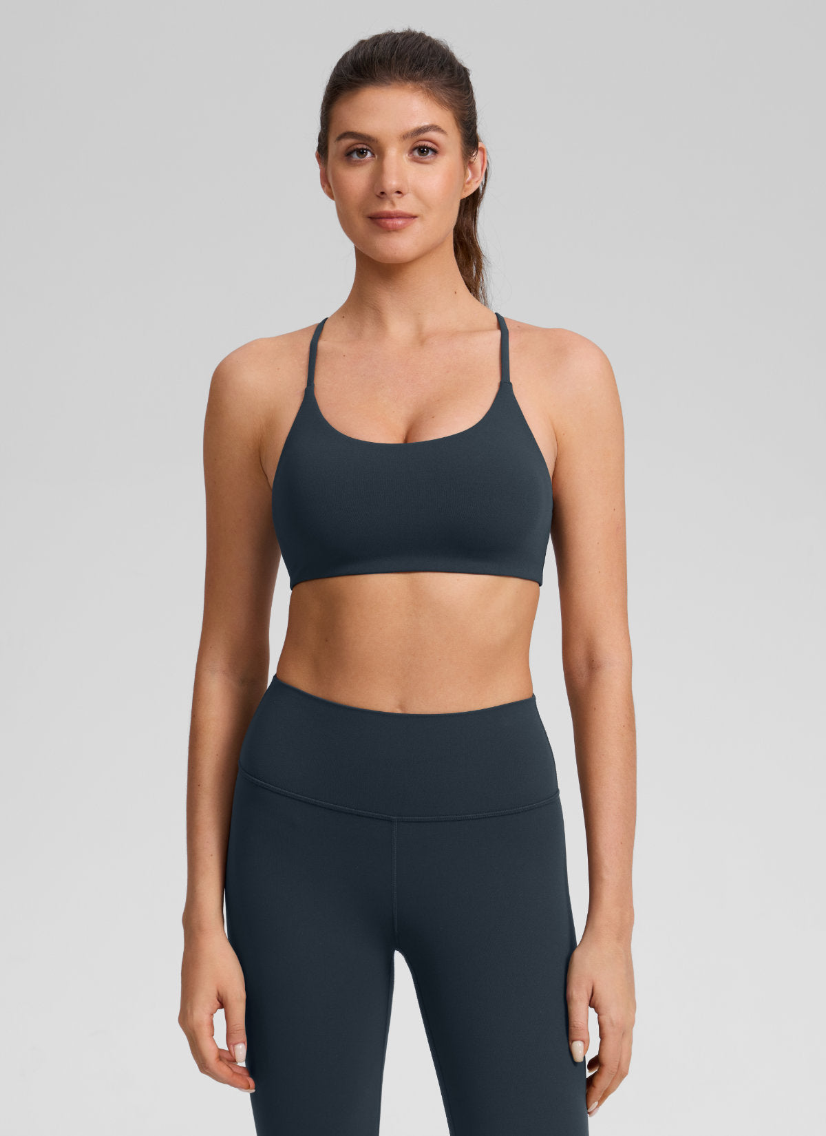 CRZ YOGA Bra Olahraga Wanita Butterlift® dengan Potongan Punggung V dan Lapisan Ganda, Warna True Navy