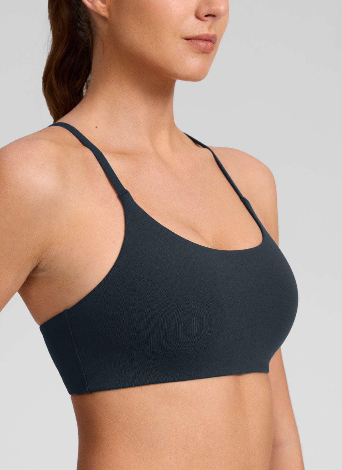 CRZ YOGA Bra Olahraga Wanita Butterlift® dengan Potongan Punggung V dan Lapisan Ganda, Warna True Navy