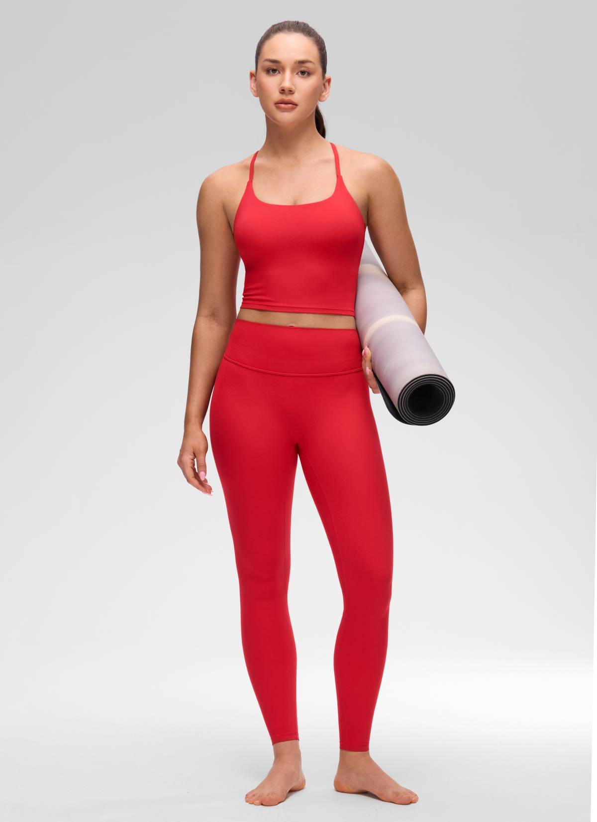 CRZ YOGA Kaos Tanktop Wanita dengan Leher U, Desain Punggung Silang Berputar, dan Bra Terintegrasi " Butterluxe " Warna Aurora Red