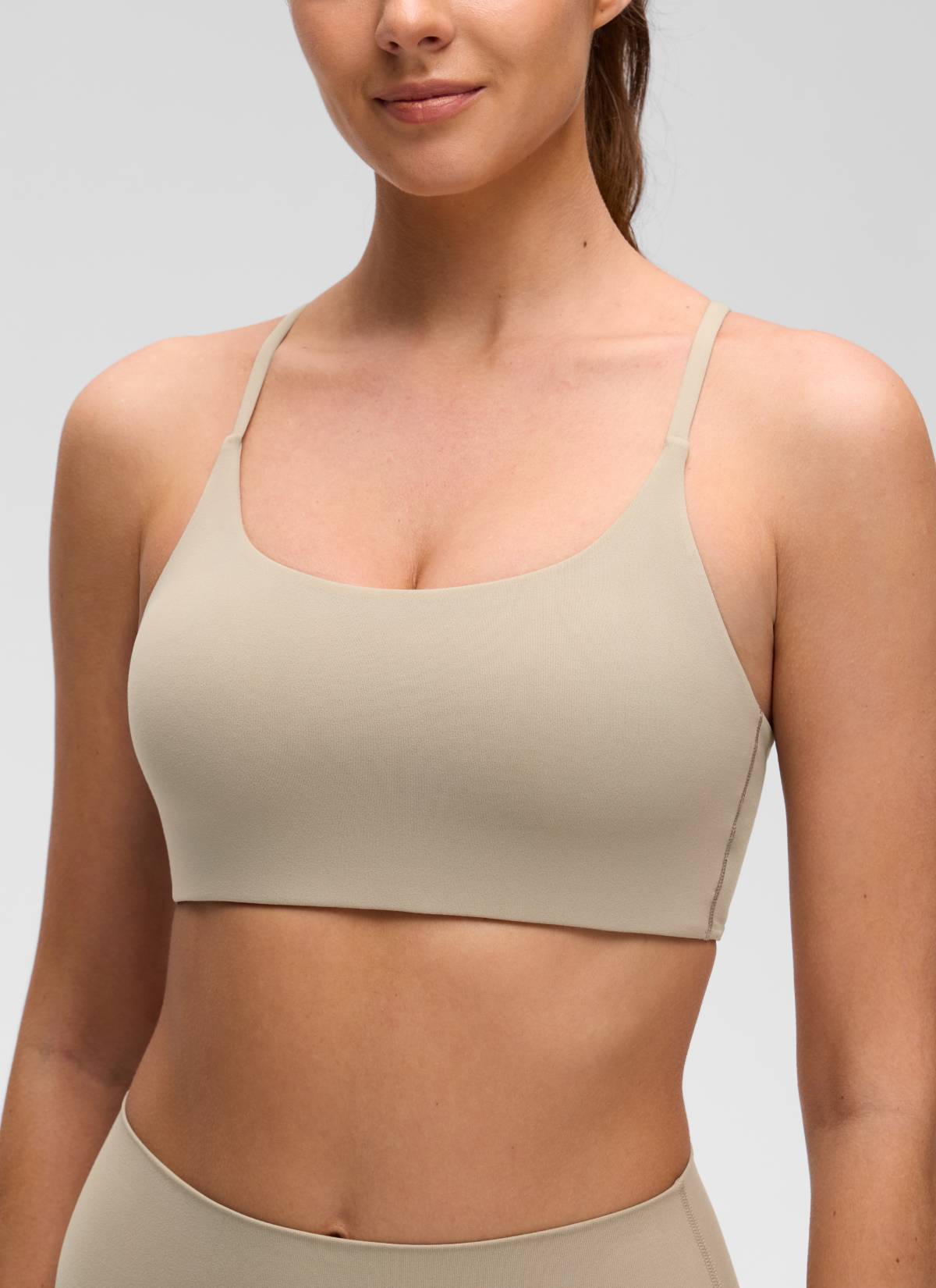 CRZ YOGA Bra Olahraga Wanita dengan Leher Bulat, Desain Twist, dan Punggung Silang " Butterluxe " Warna Oak