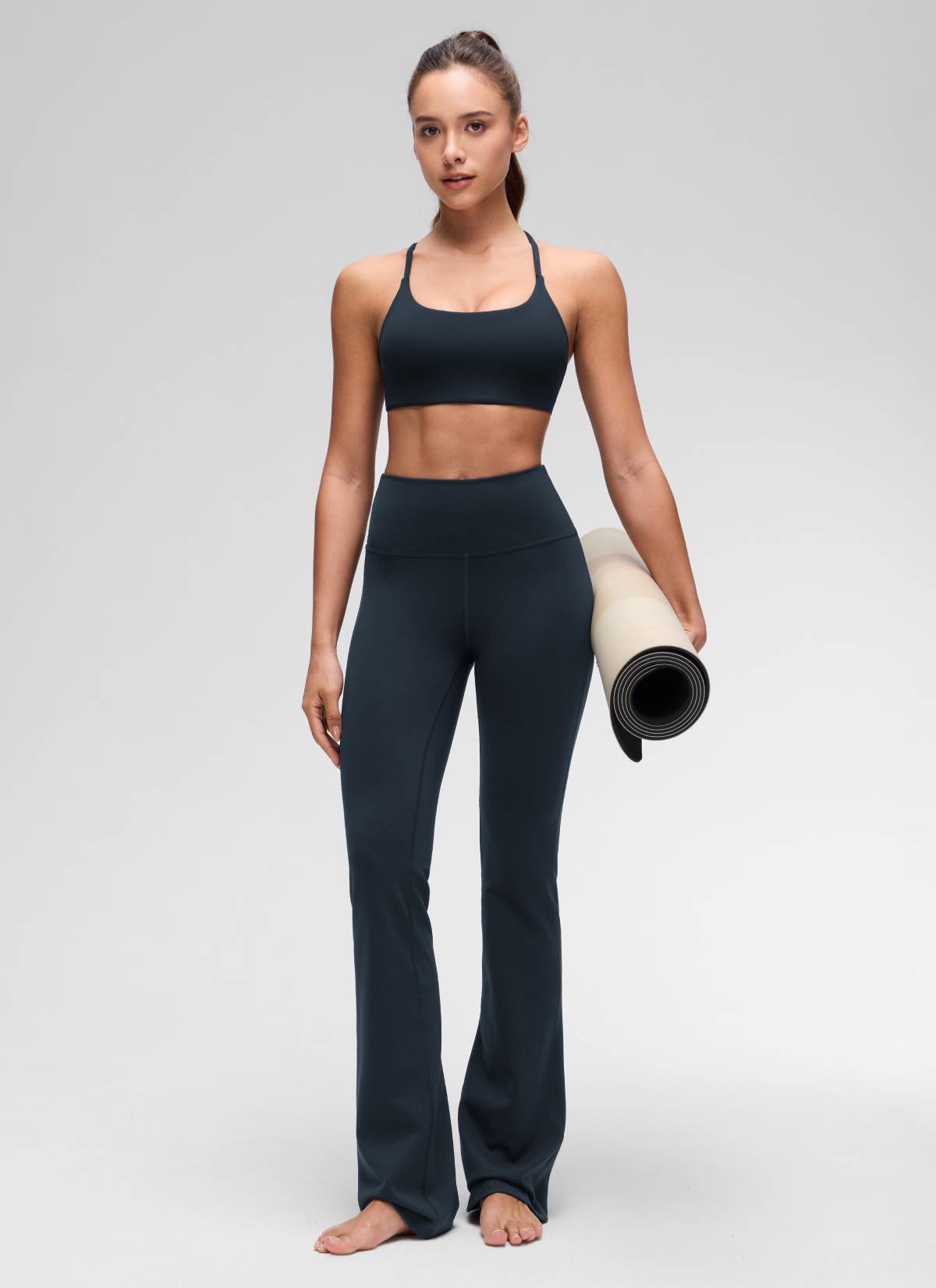 CRZ YOGA Bra Olahraga Wanita dengan Leher Bulat, Desain Twist, dan Punggung Silang untuk Yoga " Butterluxe " Warna True Navy