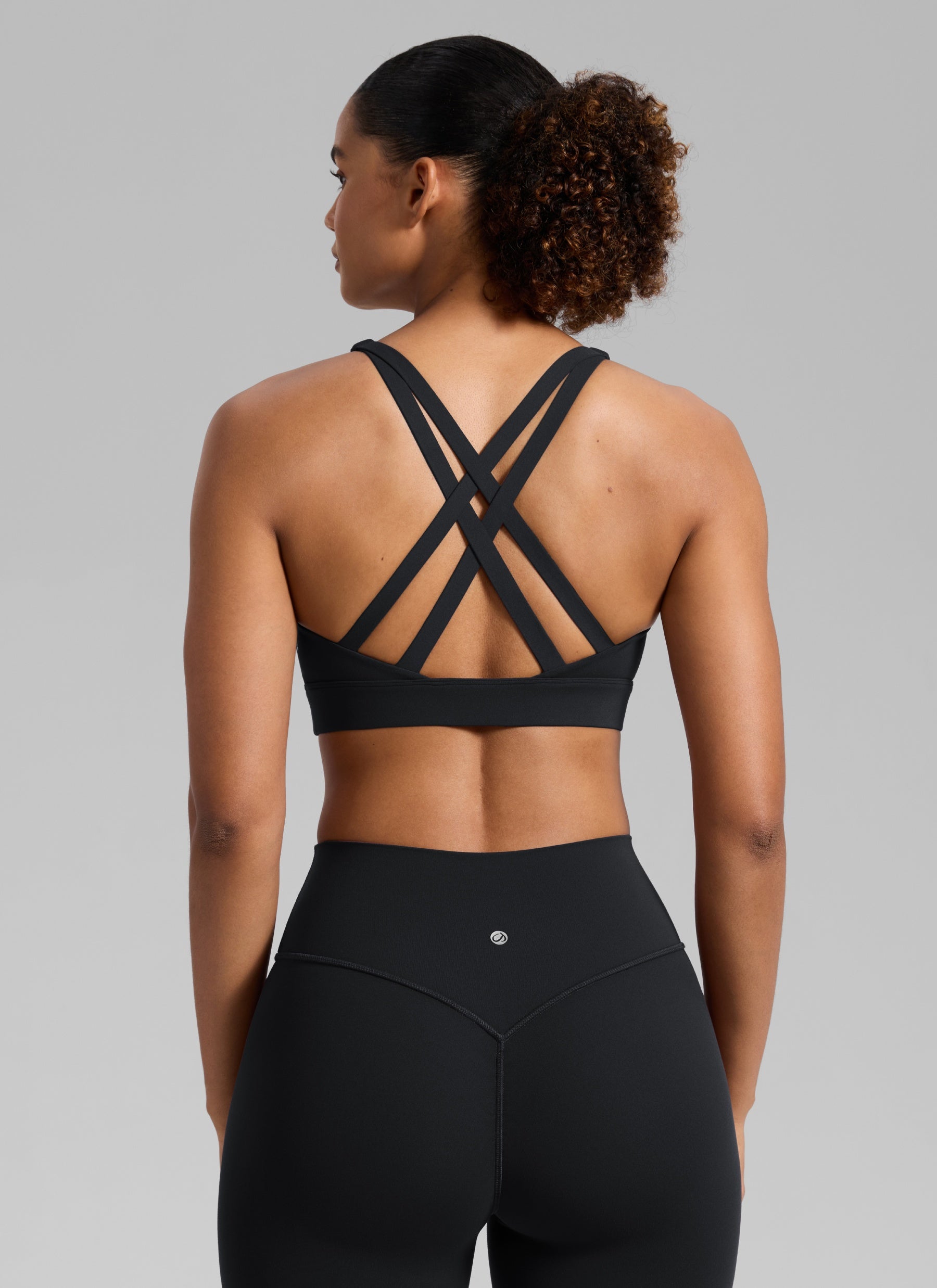 CRZ YOGA Bra Olahraga Wanita Butterlift® untuk Latihan, Leher Bulat, Punggung Silang, Warna Hitam