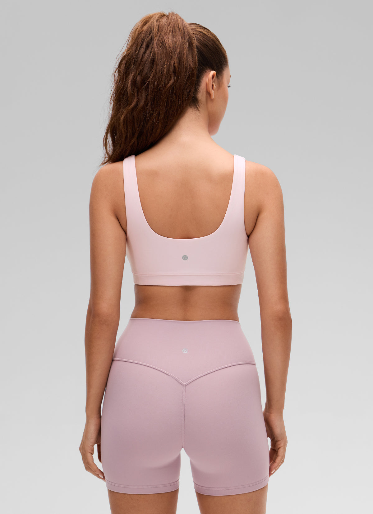 CRZ YOGA Bra Olahraga Wanita dengan Punggung Terbuka ( Butterluxe ) Dukungan Ringan, Warna Merah Muda Stroberi