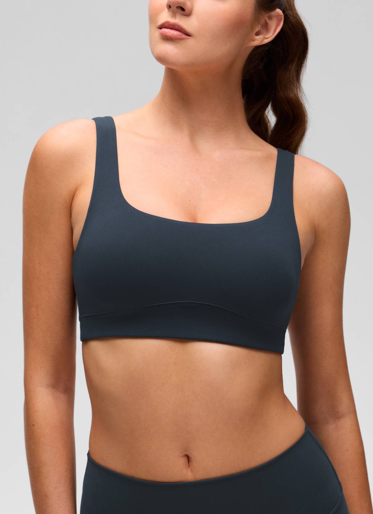 CRZ YOGA Bra Olahraga Wanita dengan Punggung Terbuka ( Butterluxe ) Dukungan Ringan, Warna True Navy