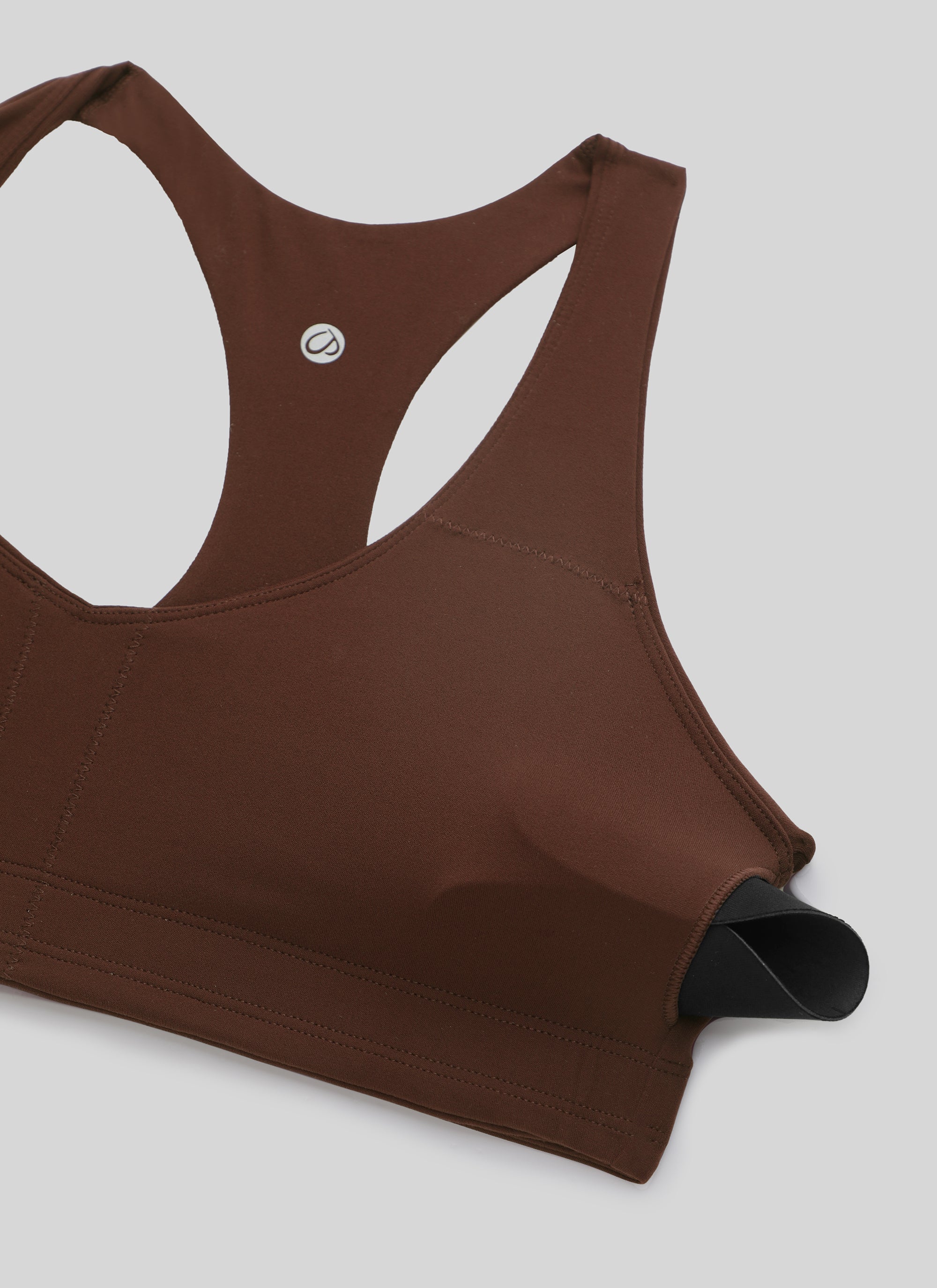 CRZ YOGA Pakaian Yoga Wanita " Butterluxe " dengan Leher V dan Punggung RacerBack, Dilengkapi Bra Olahraga, Warna Lava Brown