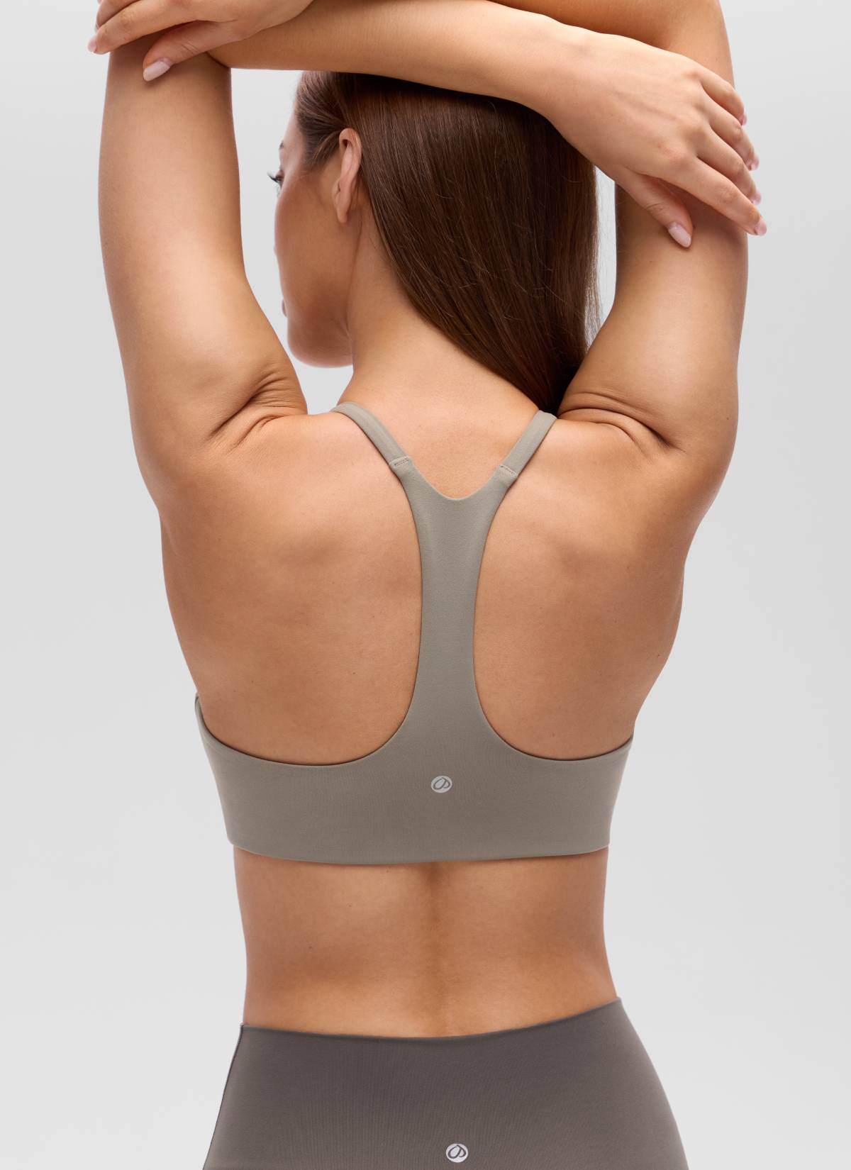 CRZ YOGA Bra Olahraga Butterluxe Wanita Leher V Punggung Racerback Tali Tipis Warna Warm Ash Grey