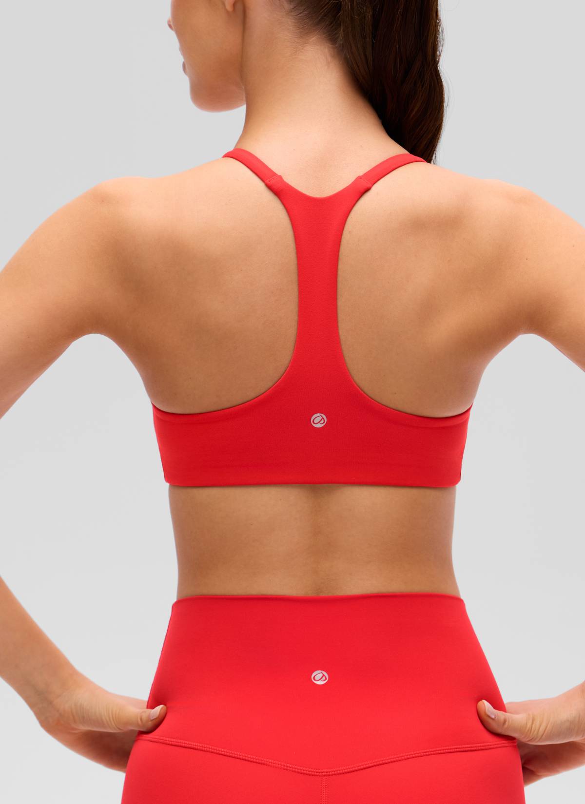 CRZ YOGA Bra Olahraga Tali Tipis Model Silang Belakang Leher V Butterluxe Wanita Merah Tua