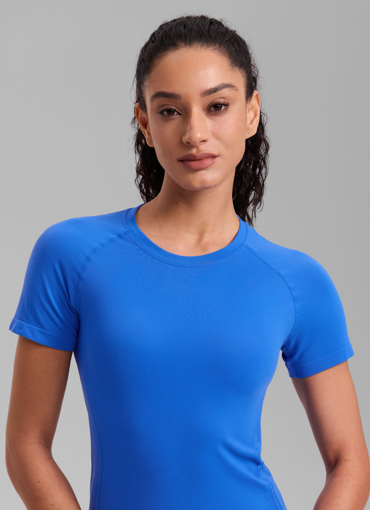 CRZ YOGA Kaos Lari Wanita Model Klasik " Seamless " Lengan Pendek Warna Biru Berkilau