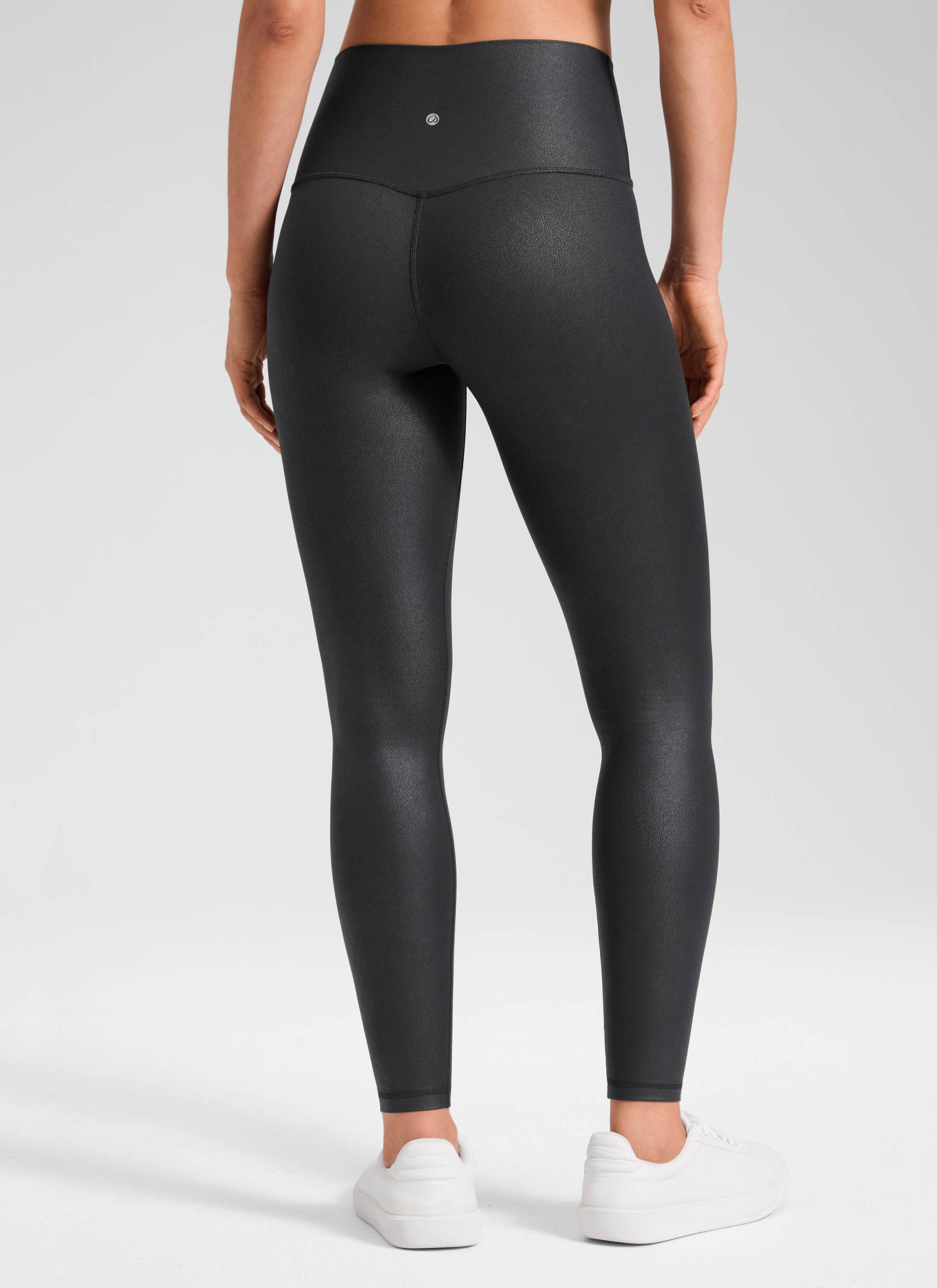 CRZ YOGA Legging Wanita dari Bahan Kulit Sintetis Matte " Butterluxe " Ukuran 28' dengan Motif Foil Hitam