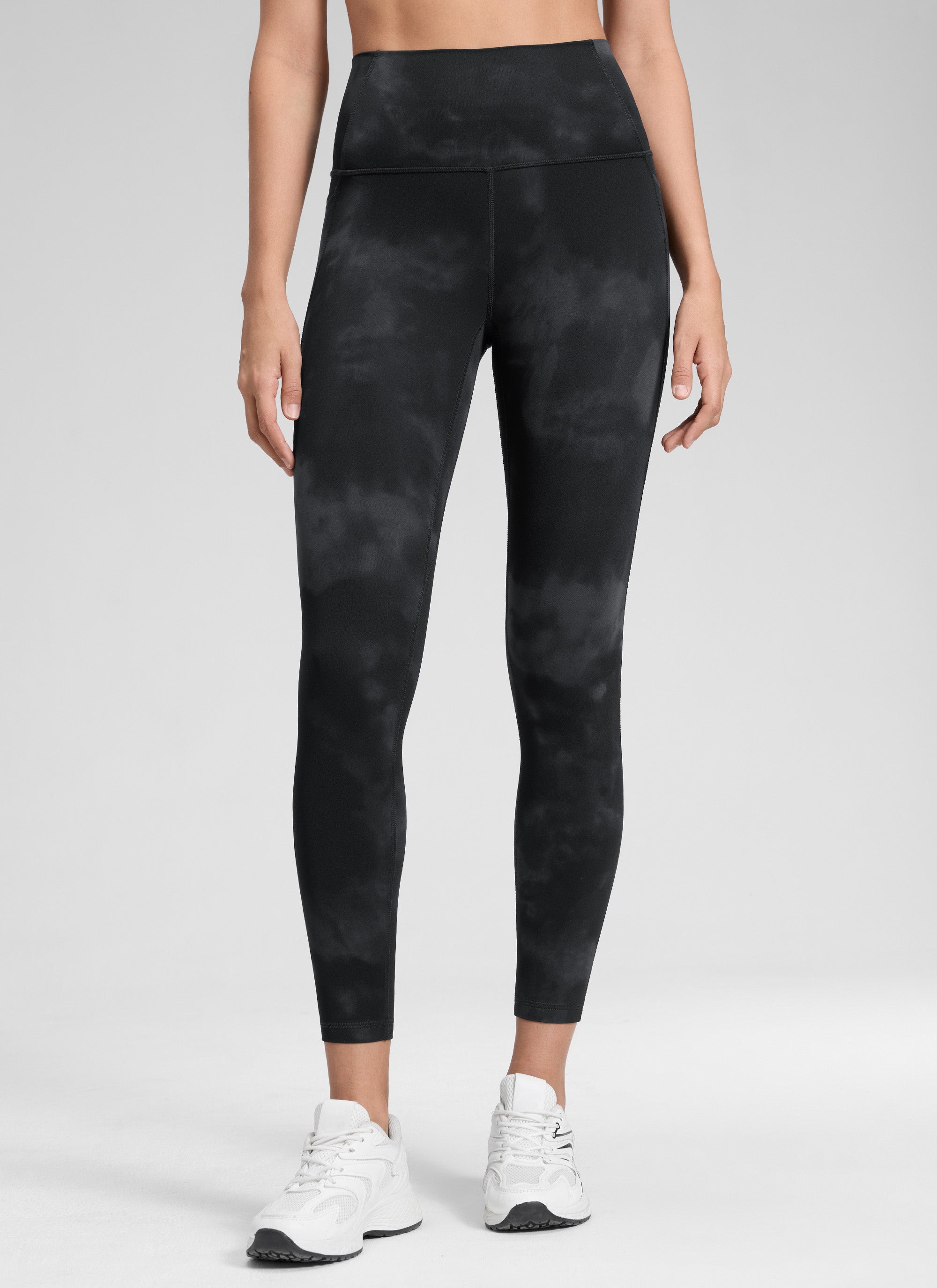 CRZ YOGA Legging Yoga Wanita Model High-Rise dengan Kantong " Butterluxe " 25'' Warna Hitam Motif Tie-Dye Bunga
