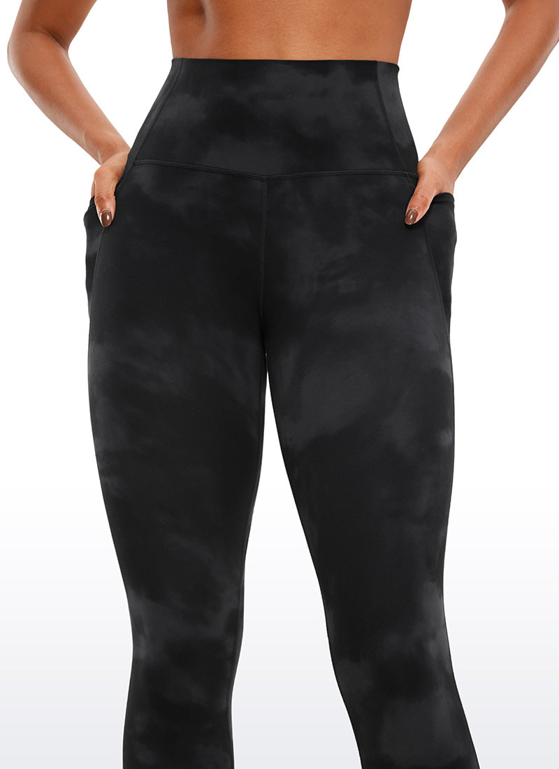 Butterluxe CRZ YOGA Legging Capri Wanita dengan Pinggang Tinggi, Saku, dan Motif Tie-Dye Bunga, Panjang 23'' Warna Hitam