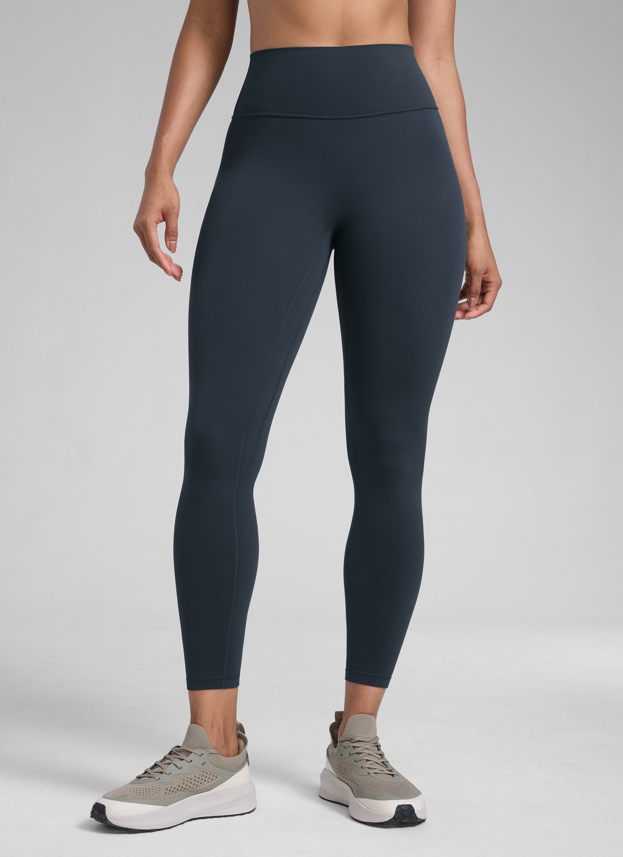 CRZ YOGA Legging Wanita dengan Potongan Tinggi " Butterlift " yang Menonjolkan Bokong, Tanpa Jahitan Depan, Warna True Navy