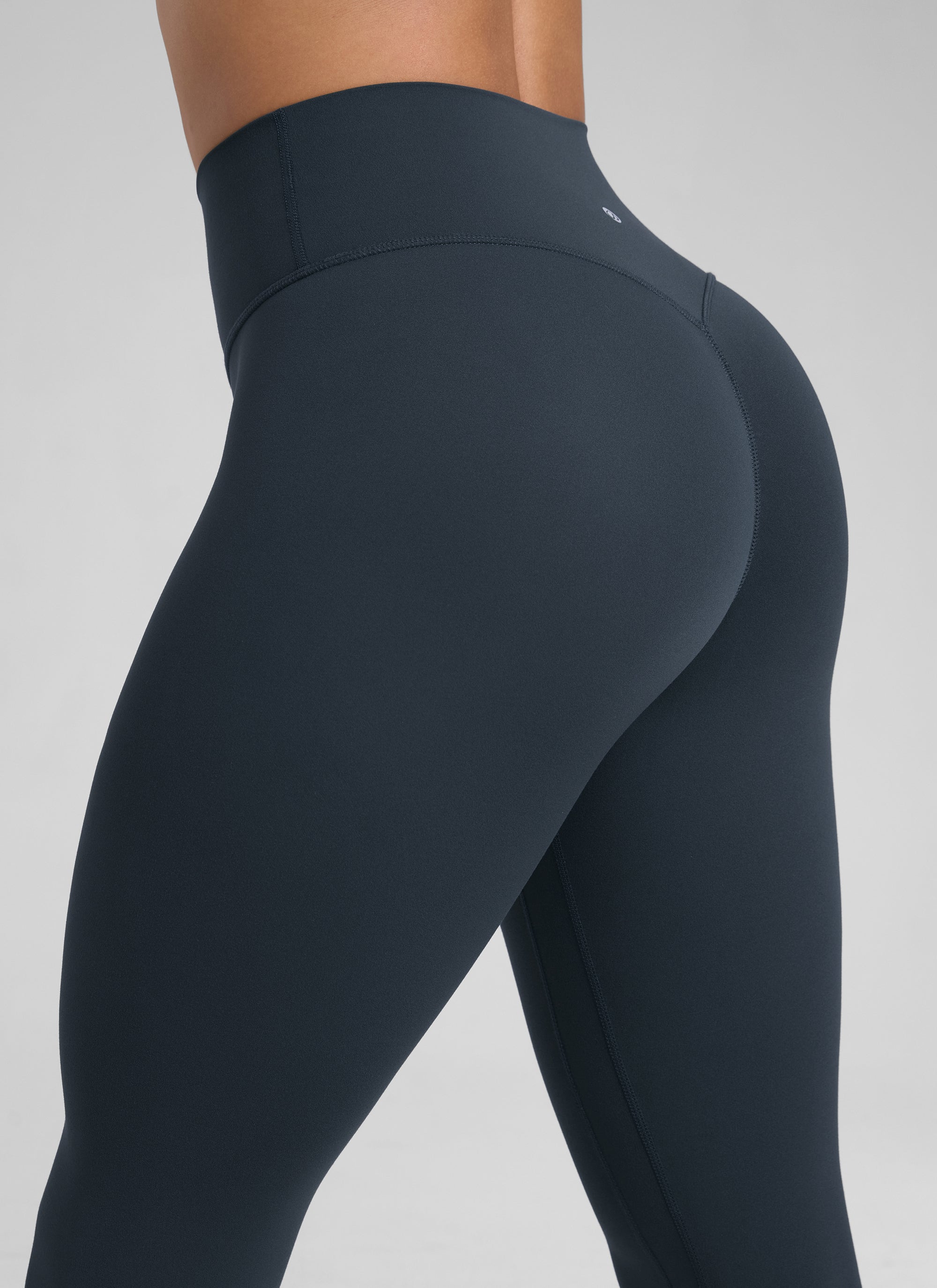 CRZ YOGA Legging Wanita dengan Potongan Tinggi " Butterlift " yang Menonjolkan Bokong, Tanpa Jahitan Depan, Warna True Navy