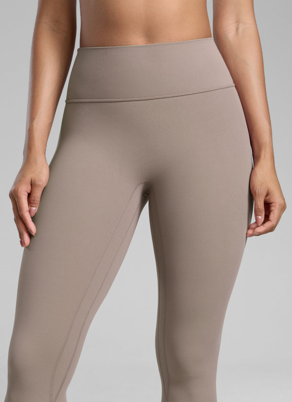 CRZ YOGA Legging Wanita dengan Potongan Tinggi dan Efek Scrunch Butt, Tanpa Jahitan Depan, Warna Creamy Latte, Model " Butterlift "