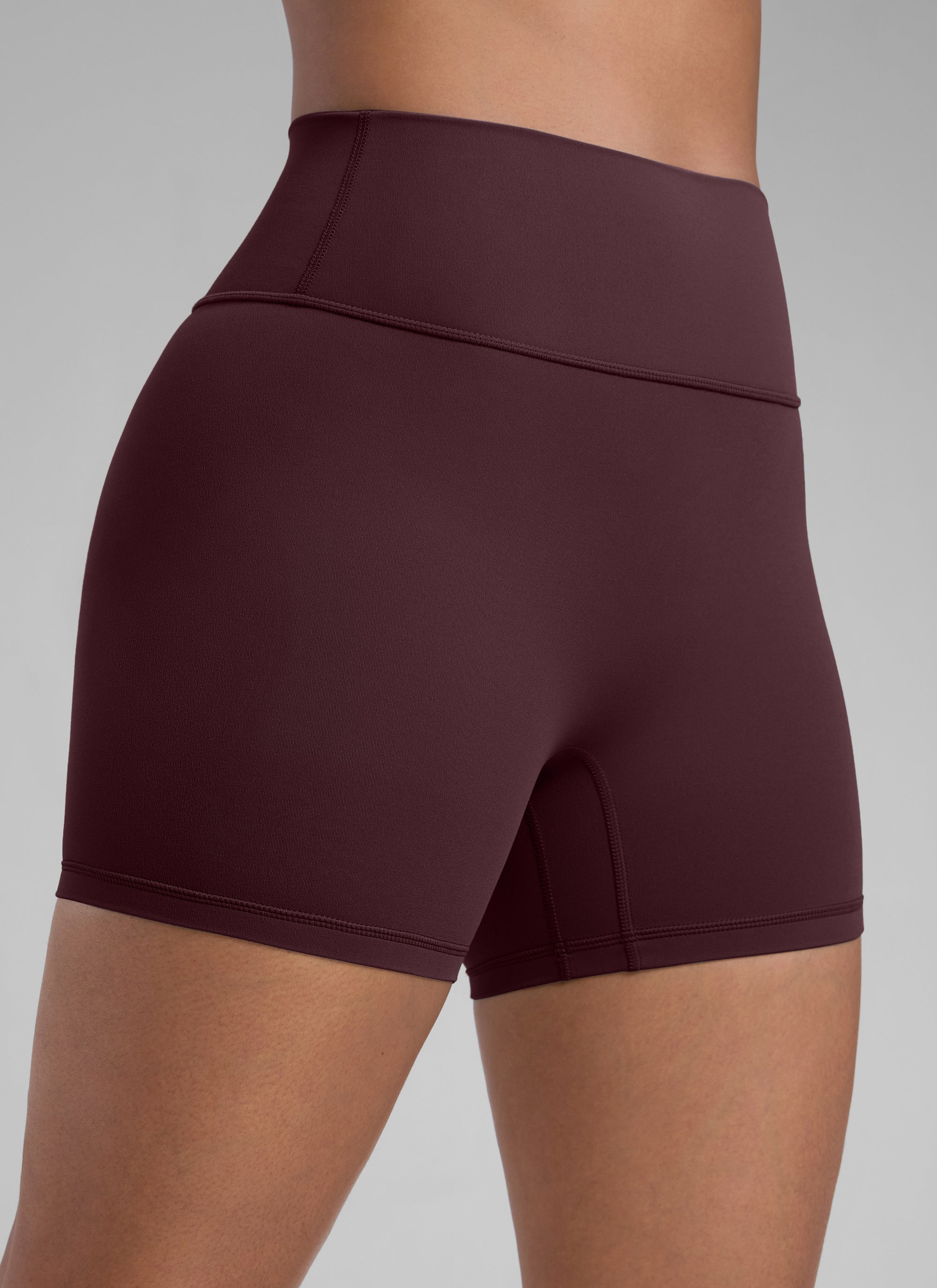 CRZ YOGA Celana Pendek Sepeda Olahraga Wanita " Butterlift " dengan Desain "Scrunch Butt" untuk Latihan Atletik, Warna Ripe Plum