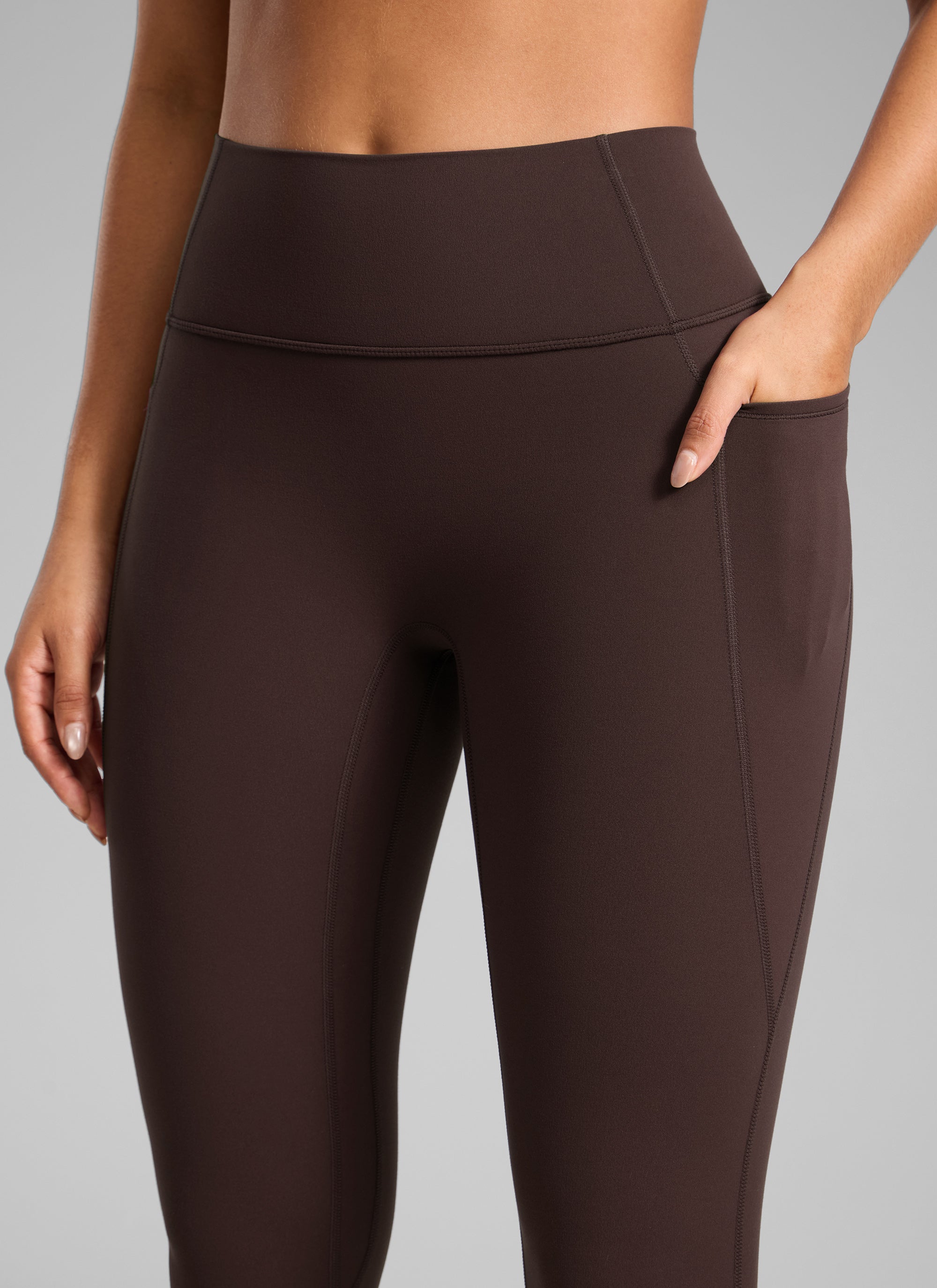 CRZ YOGA Legging Wanita dengan Pinggang Tinggi, Tanpa Jahitan Depan, dan Saku, Model " Butterlift ", Warna Hot Fudge Brown