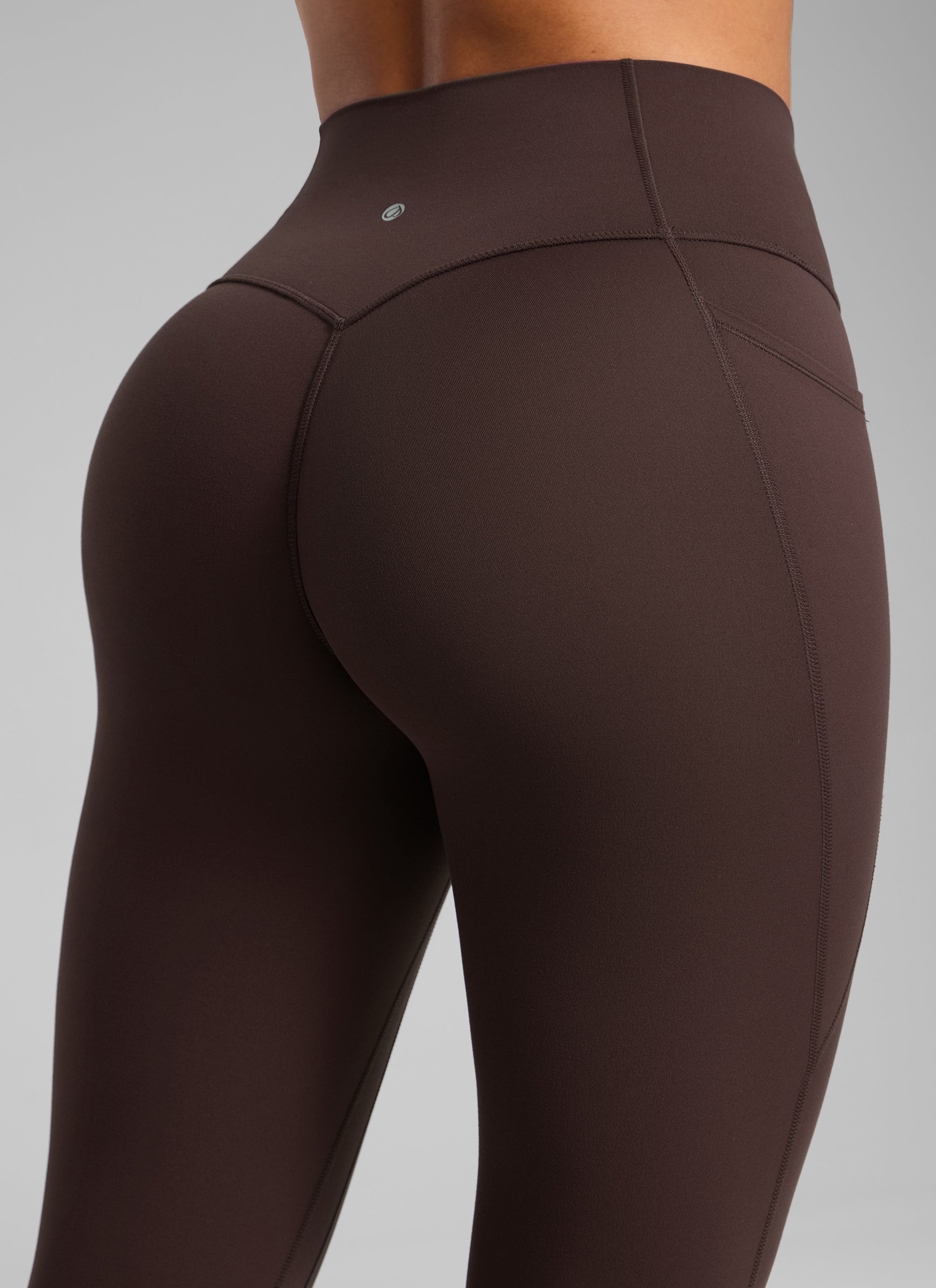 CRZ YOGA Legging Wanita dengan Pinggang Tinggi, Tanpa Jahitan Depan, dan Saku, Model " Butterlift ", Warna Hot Fudge Brown