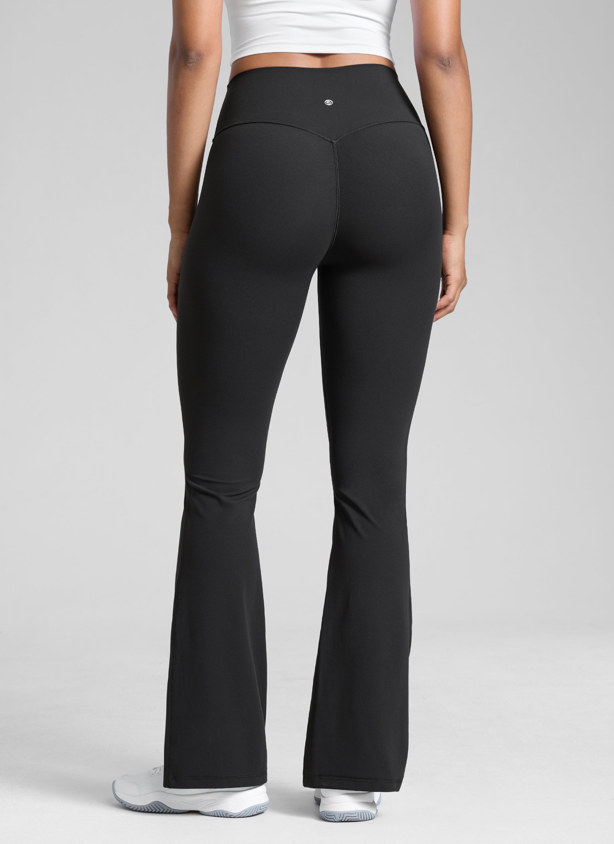 CRZ YOGA Legging Wanita dengan Desain " Butterlift " dan Bagian Belakang yang Dapat Dikerutkan serta Potongan Kaki Melebar 31