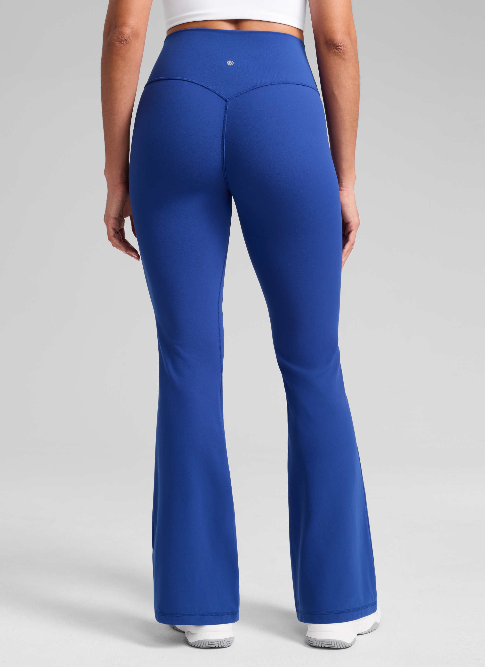 CRZ YOGA Legging Wanita dengan Desain " Butterlift " dan Bagian Belakang yang Dapat Dikerutkan serta Potongan Kaki Melebar 31
