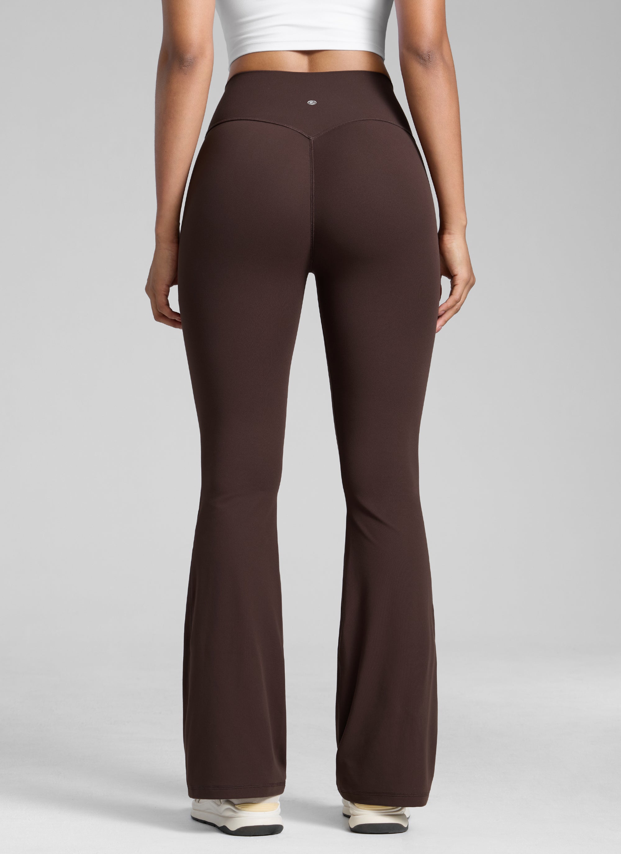 CRZ YOGA Legging Wanita dengan Desain " Butterlift " dan Bagian Belakang yang Dapat Dikerutkan serta Potongan Kaki Melebar 31