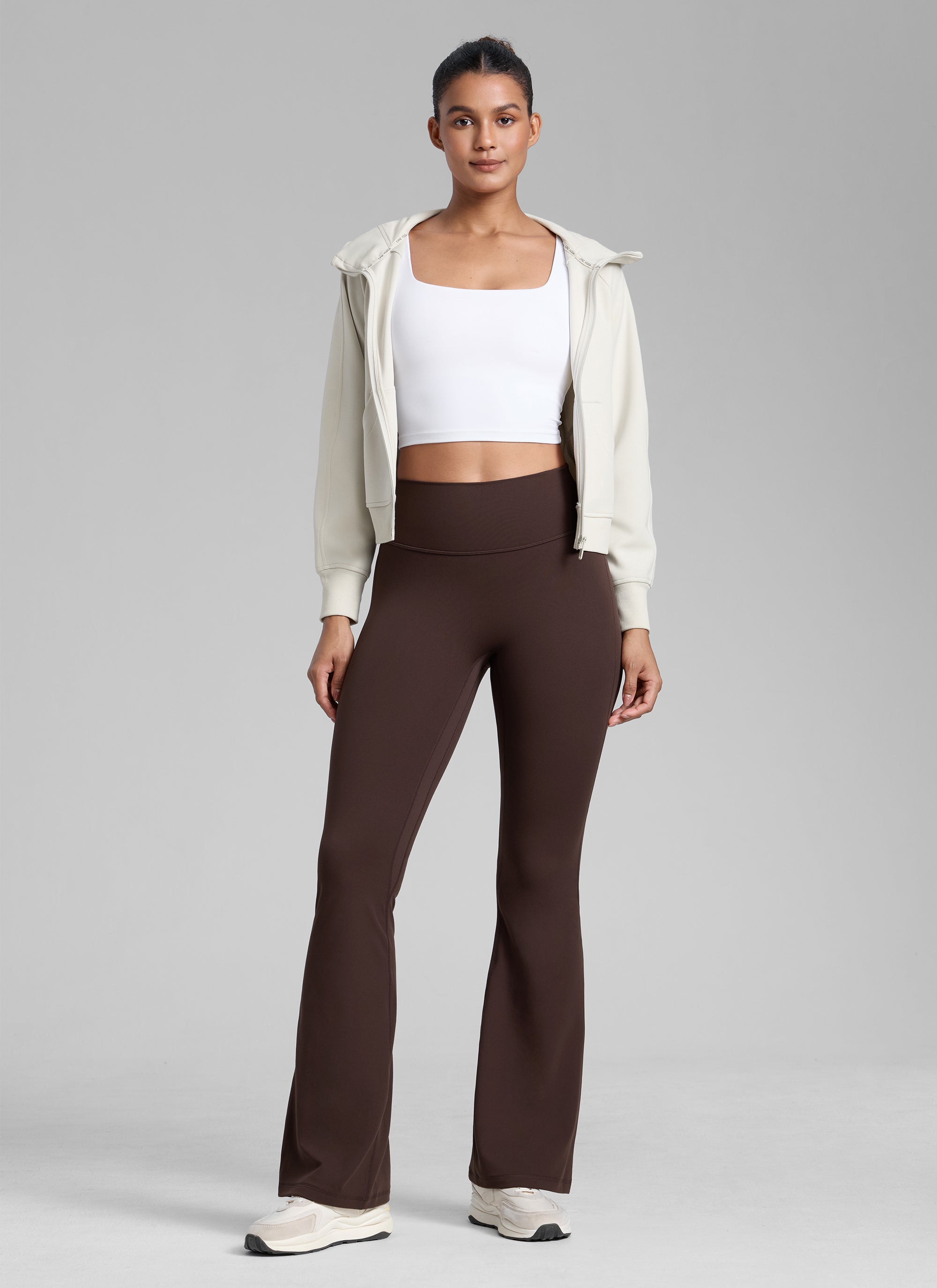 CRZ YOGA Legging Wanita dengan Desain " Butterlift " dan Bagian Belakang yang Dapat Dikerutkan serta Potongan Kaki Melebar 31