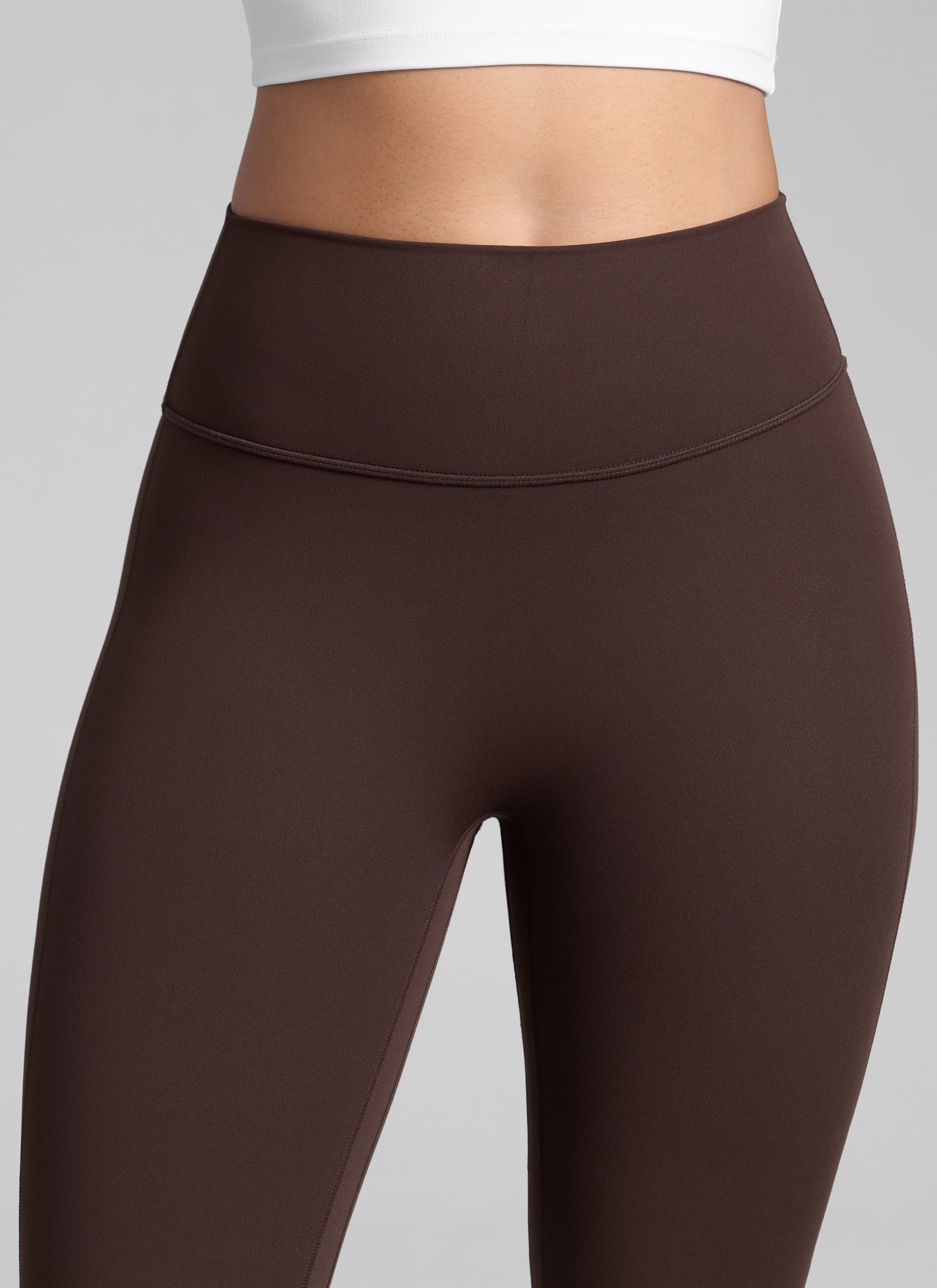 CRZ YOGA Legging Wanita dengan Desain " Butterlift " dan Bagian Belakang yang Dapat Dikerutkan serta Potongan Kaki Melebar 31