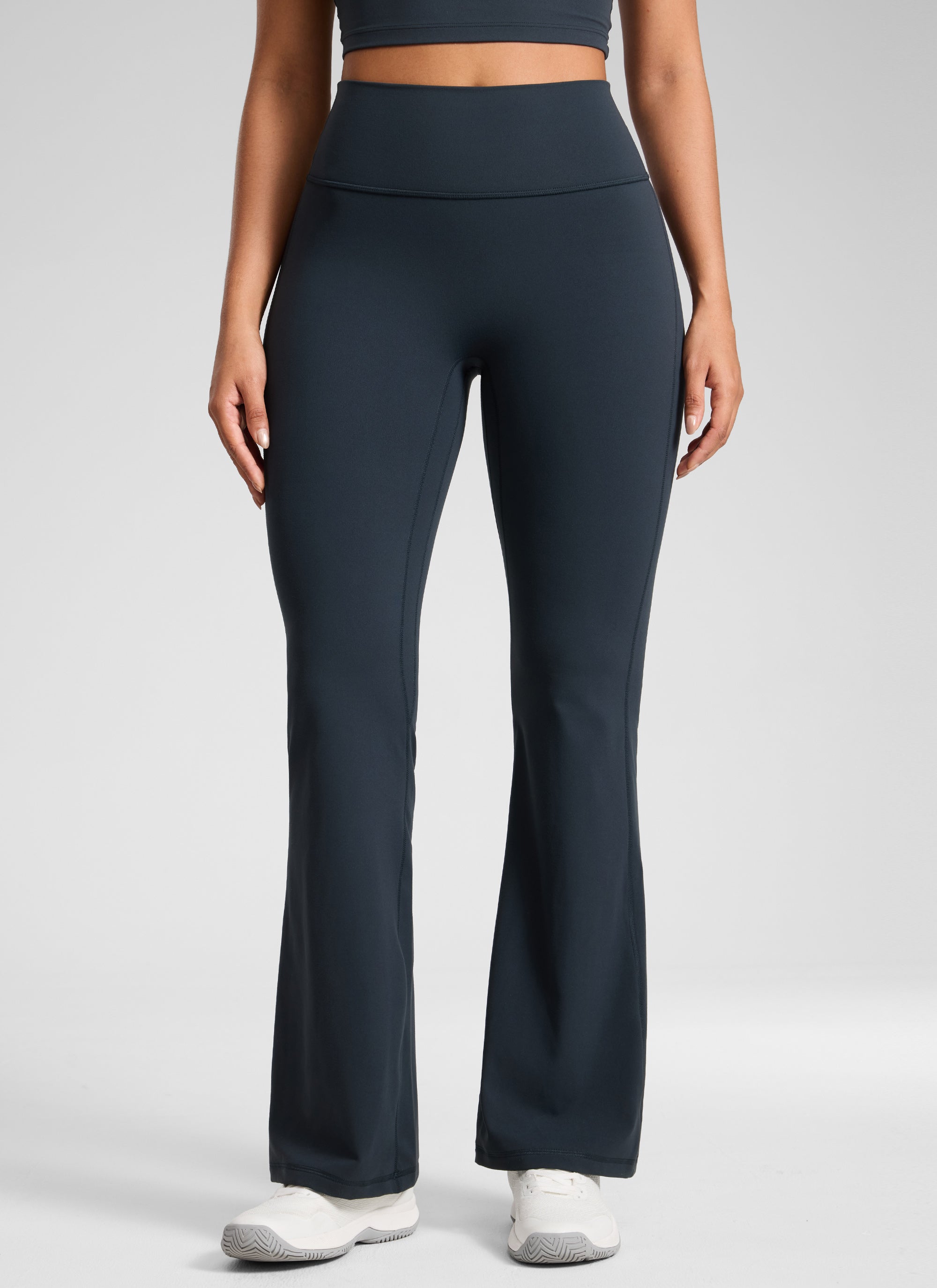 CRZ YOGA Legging Wanita dengan Desain " Butterlift " dan Bagian Belakang yang Dapat Dikerutkan serta Potongan Kaki Melebar 31