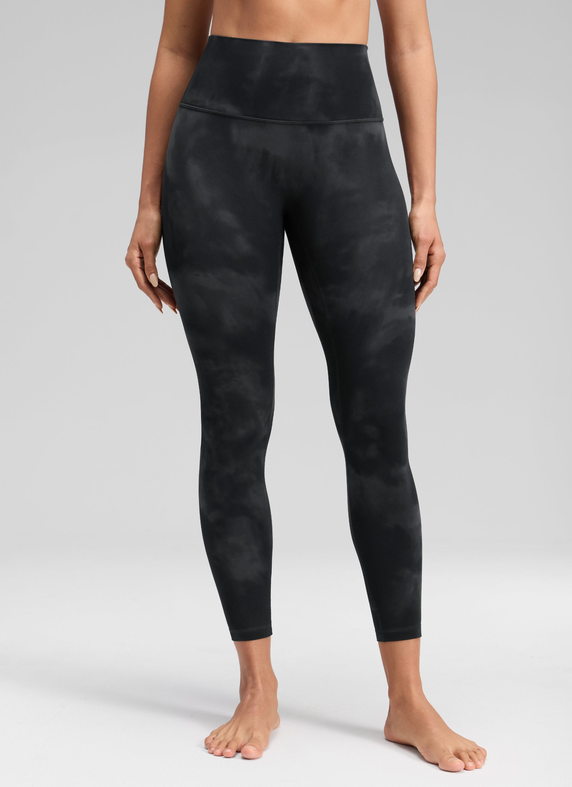 CRZ YOGA Legging Yoga Wanita Model " Butterluxe " dengan Pinggang Tinggi dan Tanpa Jahitan Depan, Panjang 25 inci, Warna Hitam dengan Motif Tie-Dye Bunga