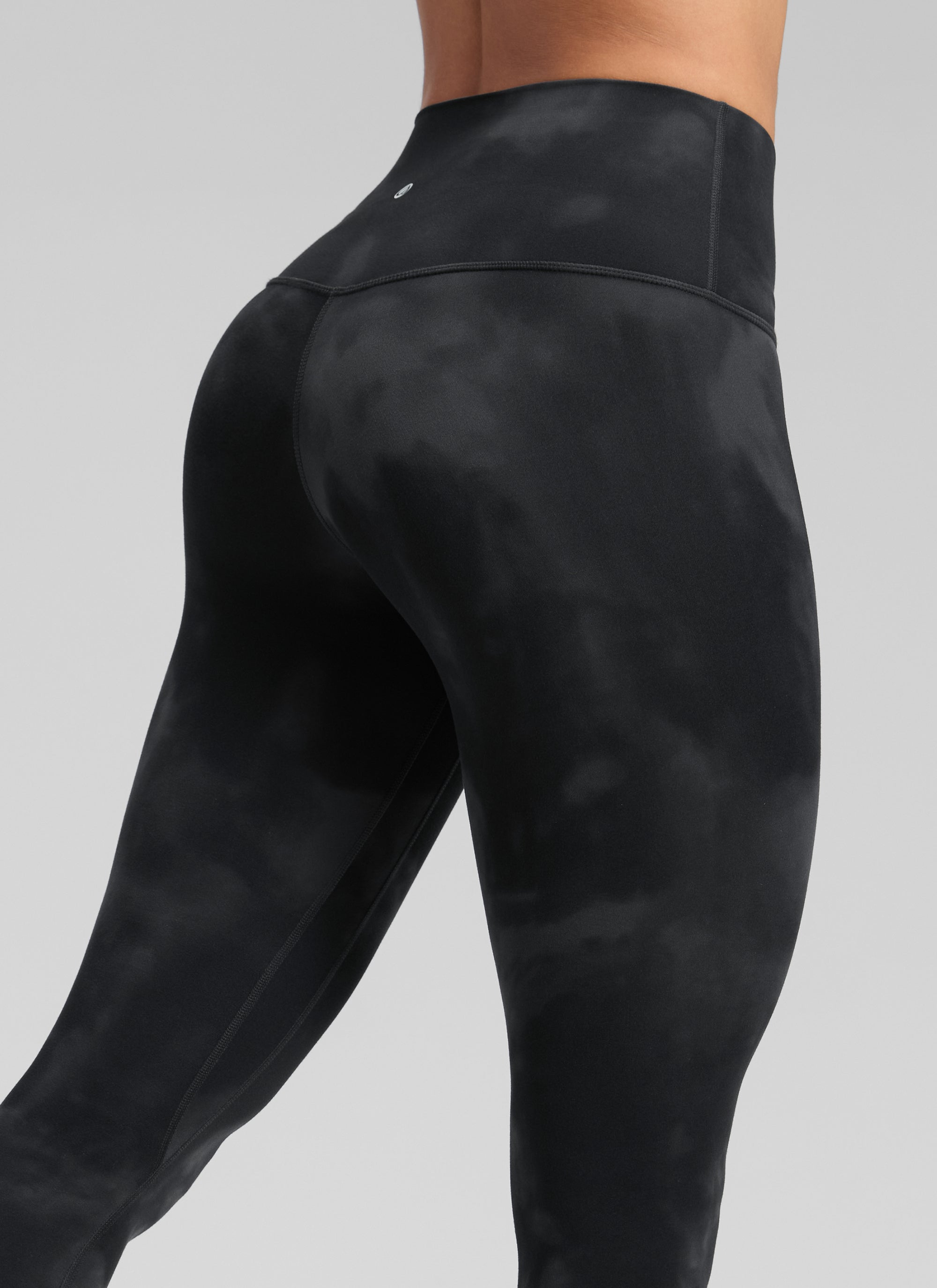 CRZ YOGA Legging Yoga Wanita Model " Butterluxe " dengan Pinggang Tinggi dan Tanpa Jahitan Depan, Panjang 25 inci, Warna Hitam dengan Motif Tie-Dye Bunga