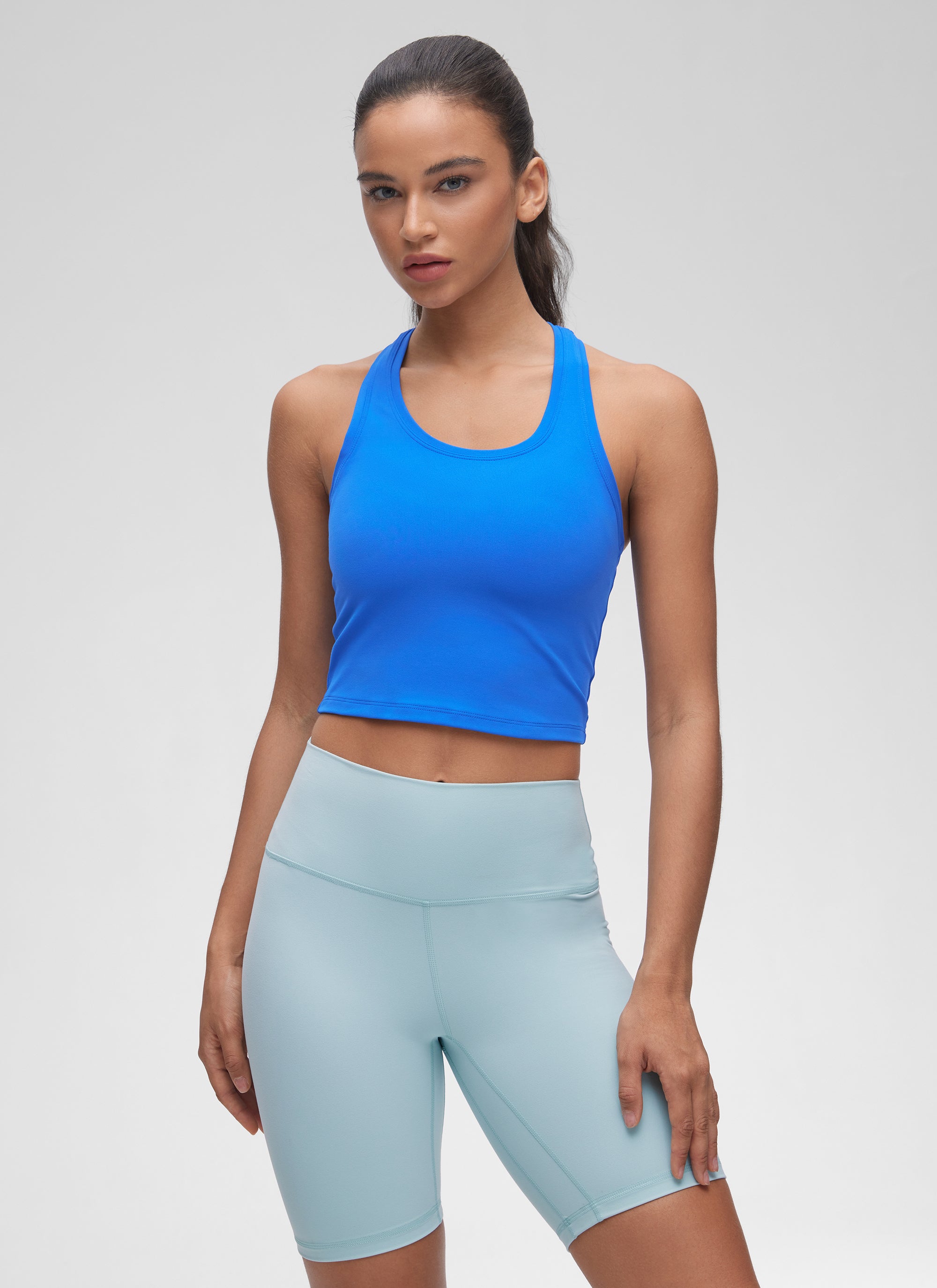 CRZ YOGA Tank Top Yoga Santai Pendek untuk Wanita dengan Leher Bulat dan Punggung Racerback, Motif " Butterluxe ", Warna Sparkle Blue
