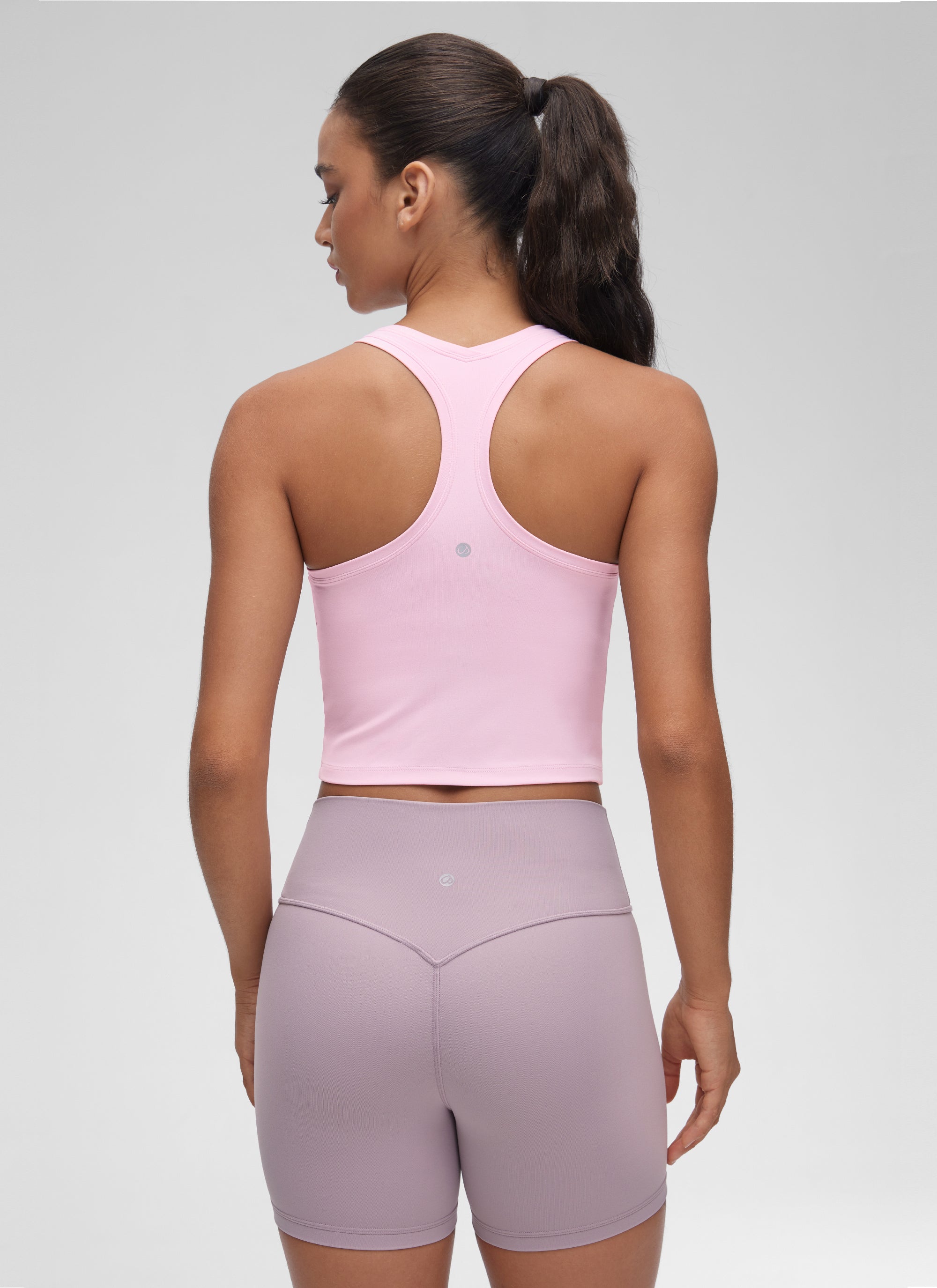 CRZ YOGA Tank Top Yoga Santai Pendek untuk Wanita dengan Leher Bulat dan Punggung Racerback, Motif " Butterluxe ", Warna Pink Peony