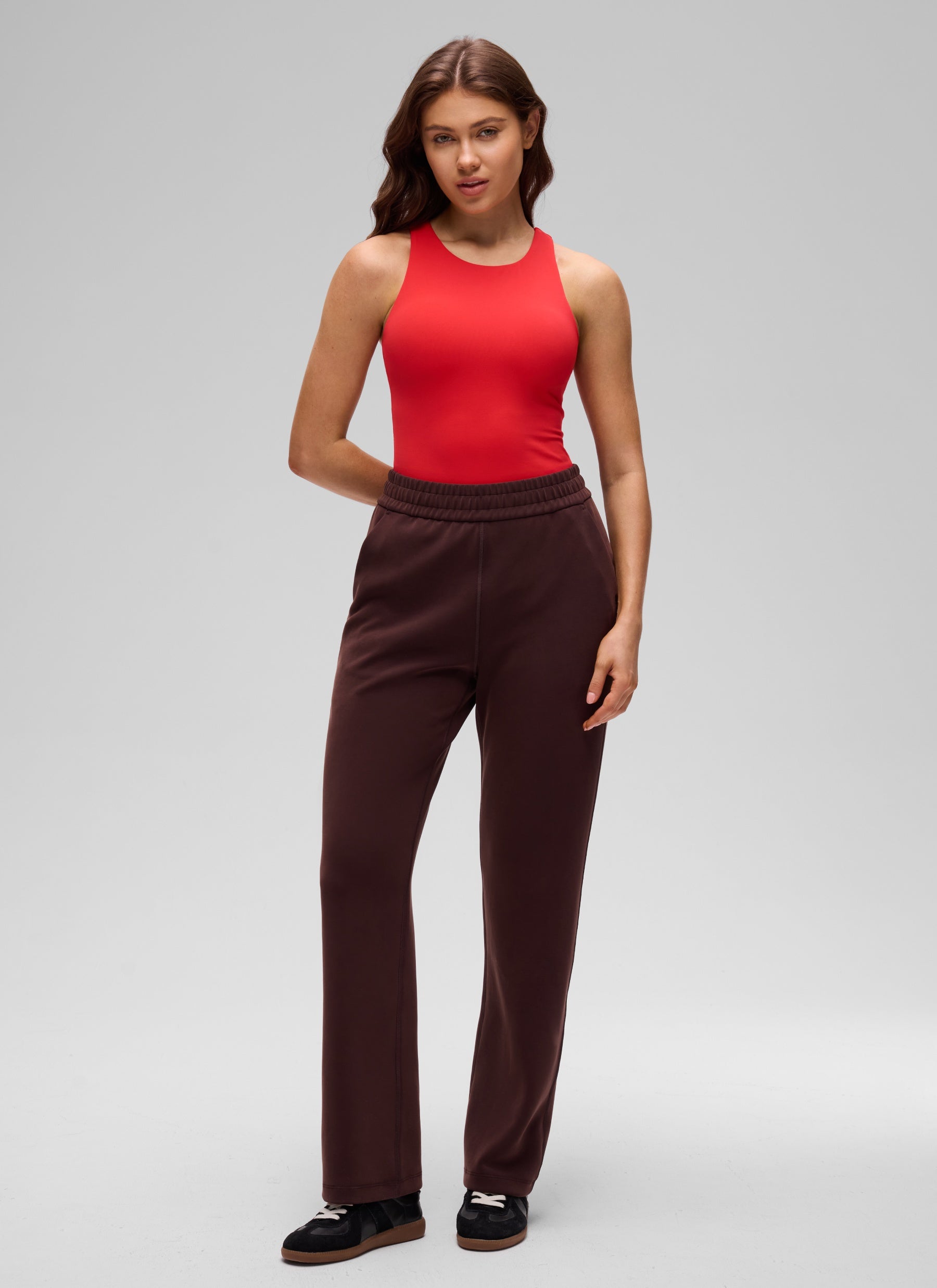 CRZ YOGA Atasan Yoga Wanita Model Slim Fit, Tank Top Racerback dengan Leher Tinggi, Warna Merah Tua ( Butterluxe )