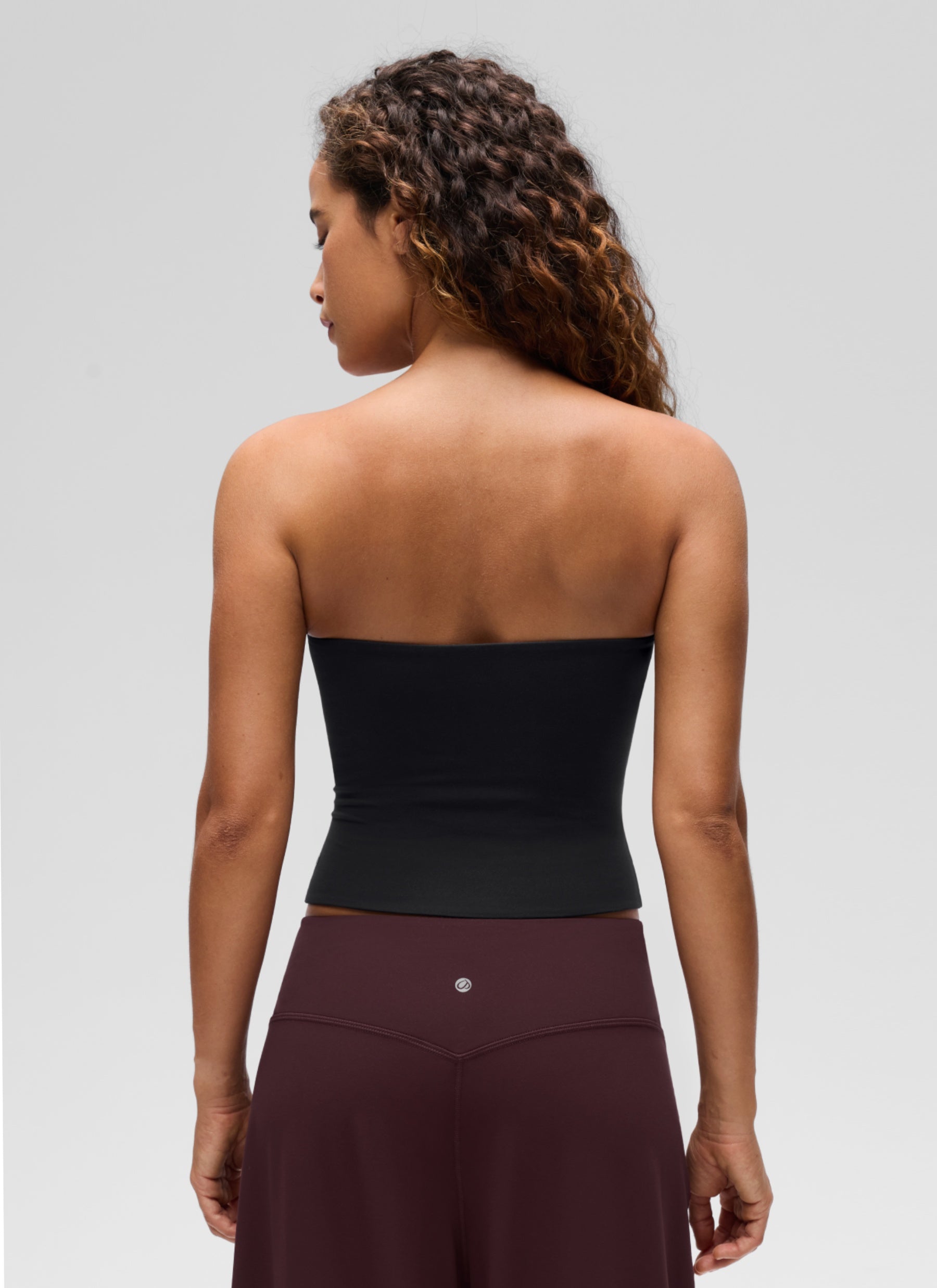 CRZ YOGA Atasan Wanita Santai dengan Potongan Ketat Tanpa Tali ( Butterluxe ) Warna Hitam